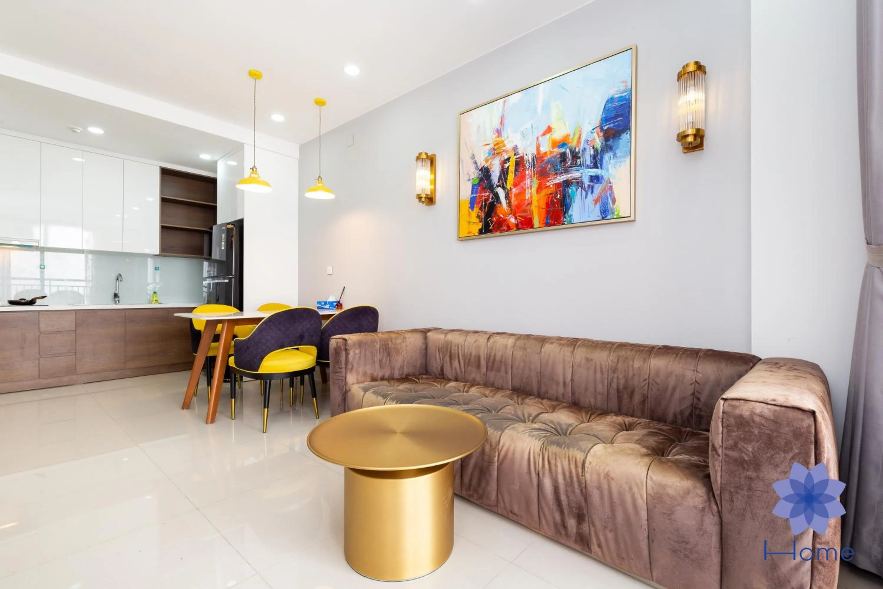 iHome Furnished Apartments with Free Gym & Pool, Airport Pick-Up Service