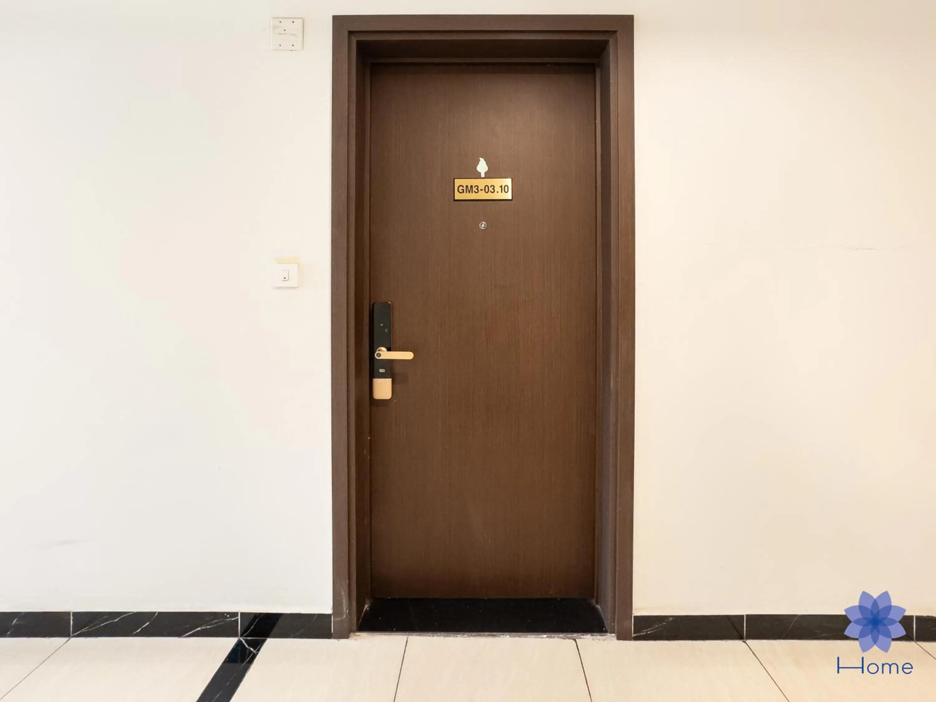 iHome Furnished Apartments with Free Gym & Pool, Airport Pick-Up Service