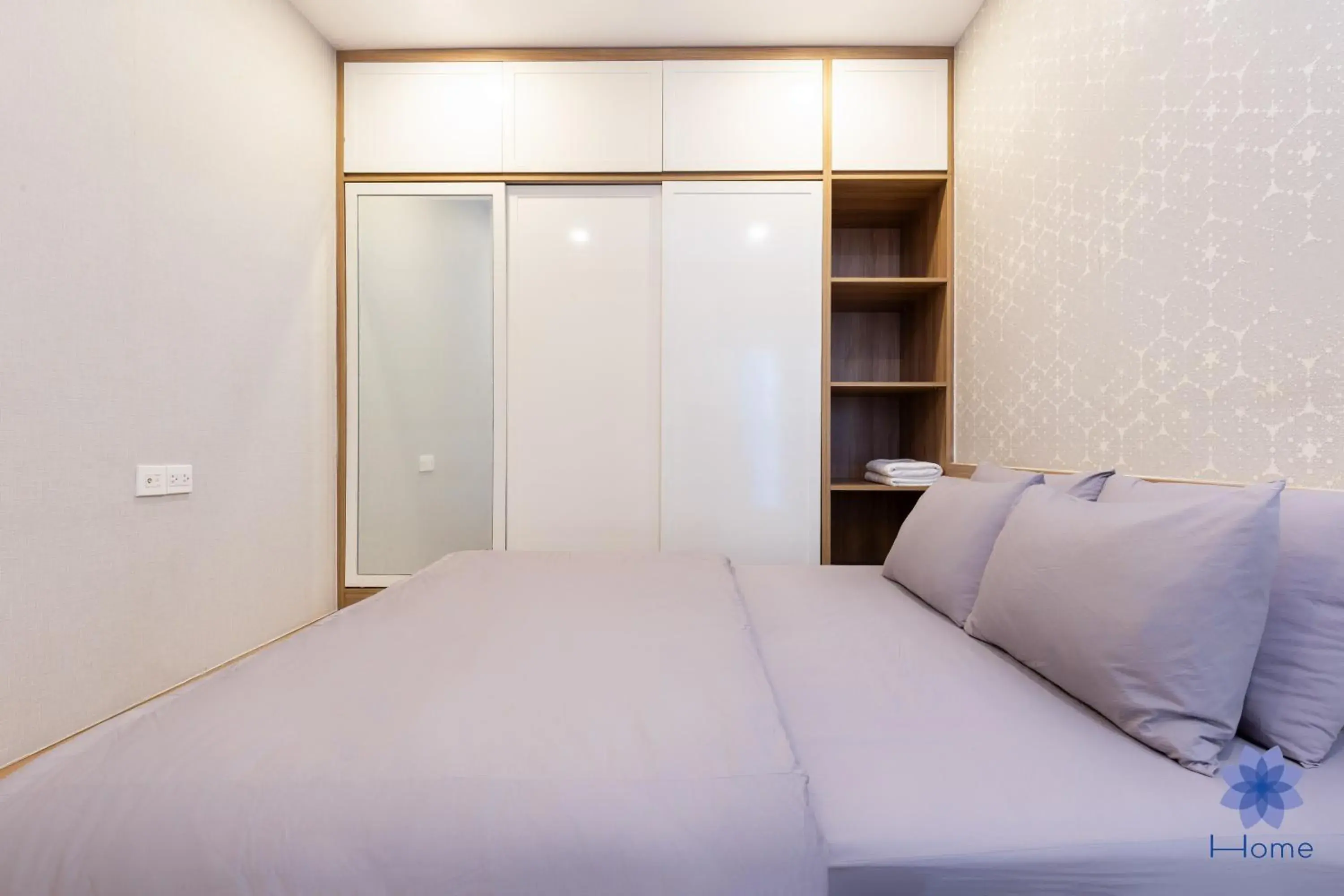 Bed in iHome Furnished Apartments with Free Gym & Pool, Airport Pick-Up Service Bed in iHome Furnished Apartments with Free Gym & Pool, Airport Pick-Up Service