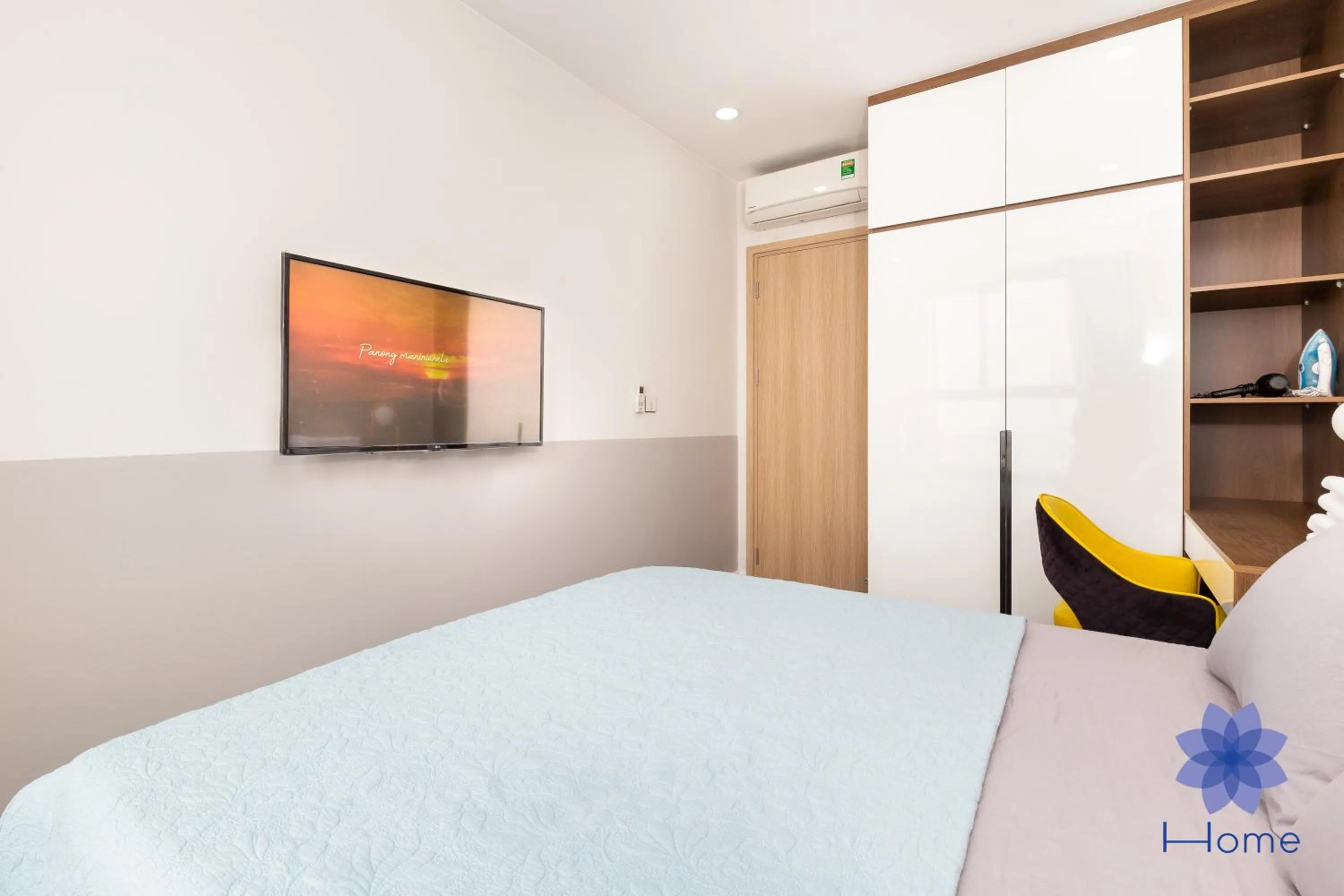 Bed in iHome Furnished Apartments with Free Gym & Pool, Airport Pick-Up Service