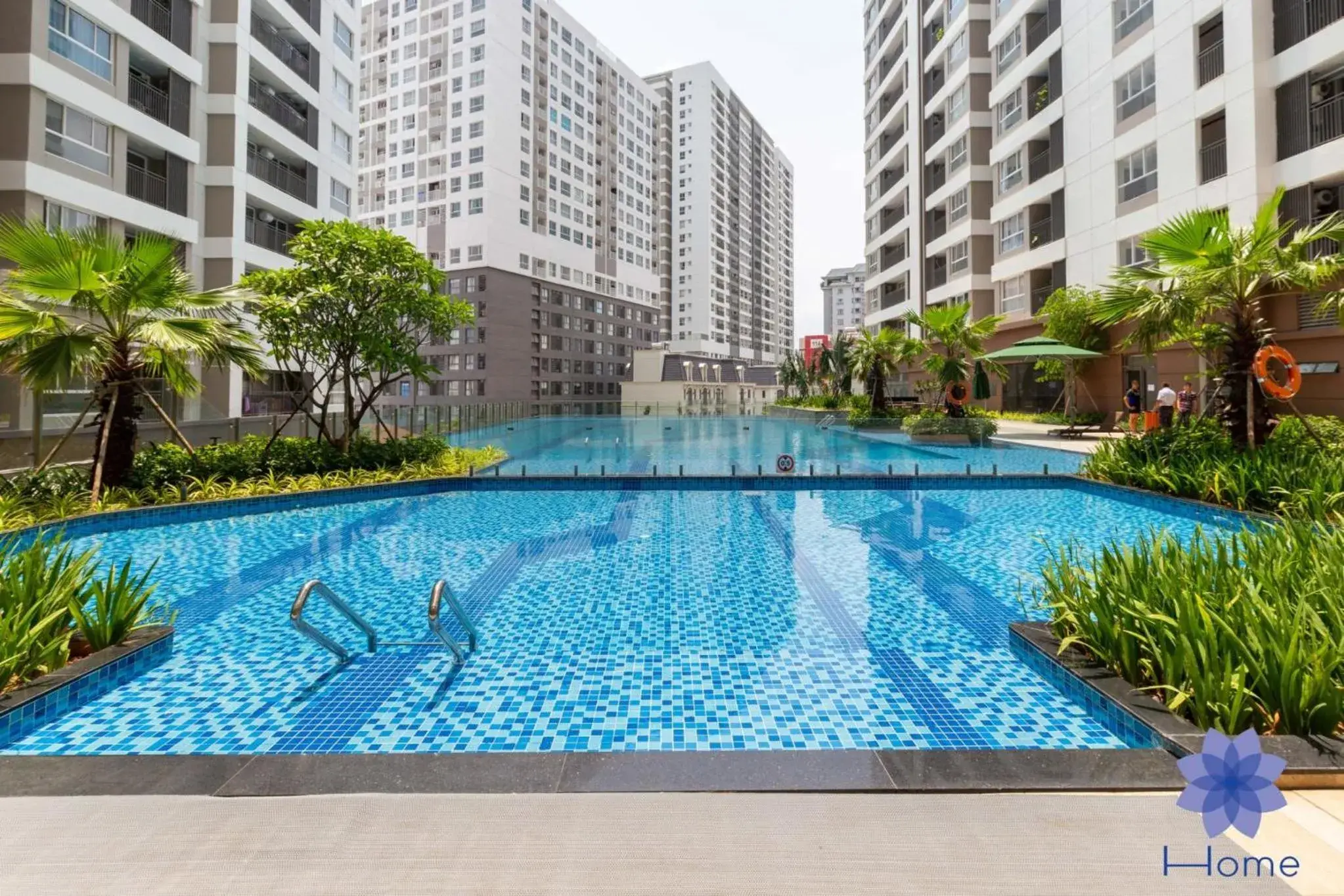 Swimming pool in iHome Furnished Apartments with Free Gym & Pool, Airport Pick-Up Service Swimming pool in iHome Furnished Apartments with Free Gym & Pool, Airport Pick-Up Service