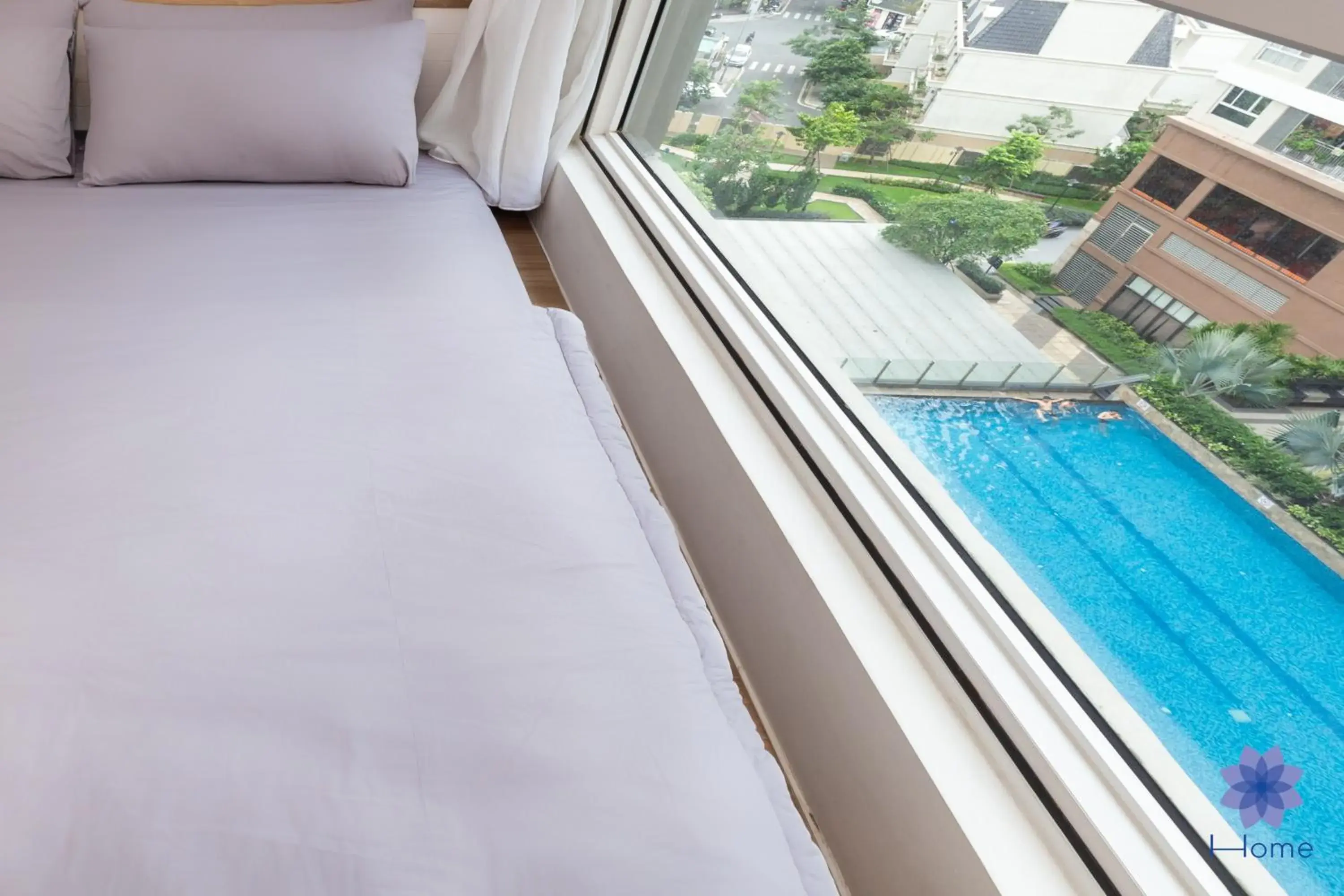 Bed in iHome Furnished Apartments with Free Gym & Pool, Airport Pick-Up Service Bed in iHome Furnished Apartments with Free Gym & Pool, Airport Pick-Up Service