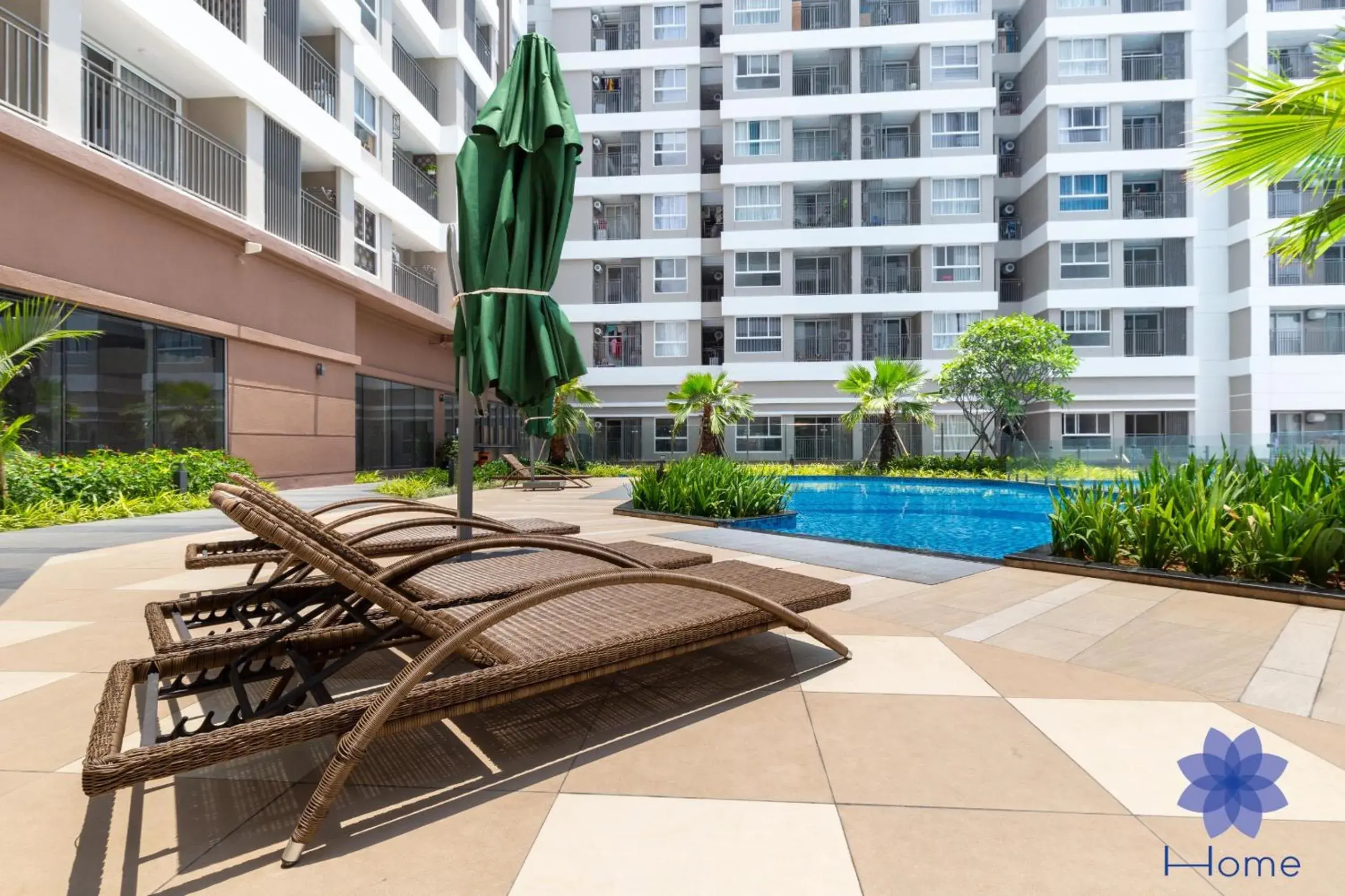 Swimming pool in iHome Furnished Apartments with Free Gym & Pool, Airport Pick-Up Service Swimming pool in iHome Furnished Apartments with Free Gym & Pool, Airport Pick-Up Service