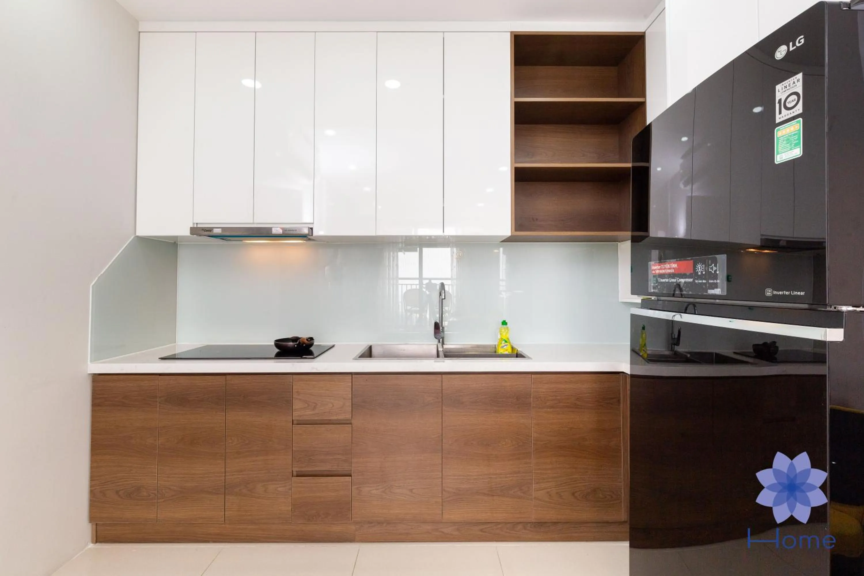 iHome Furnished Apartments with Free Gym & Pool, Airport Pick-Up Service