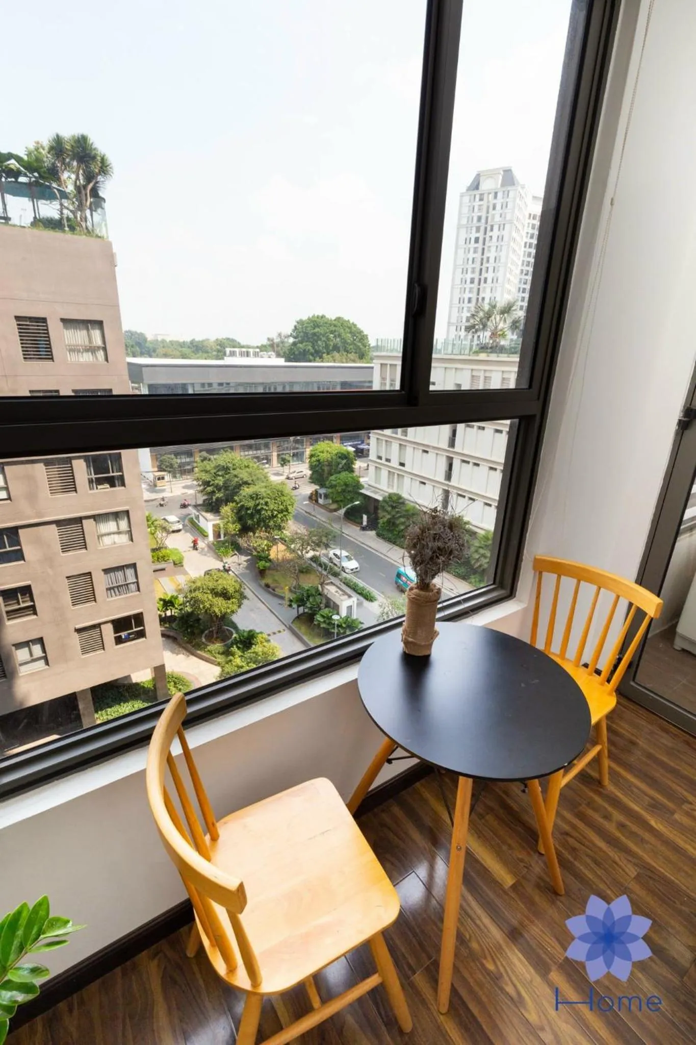 Dining area in iHome Furnished Apartments with Free Gym & Pool, Airport Pick-Up Service