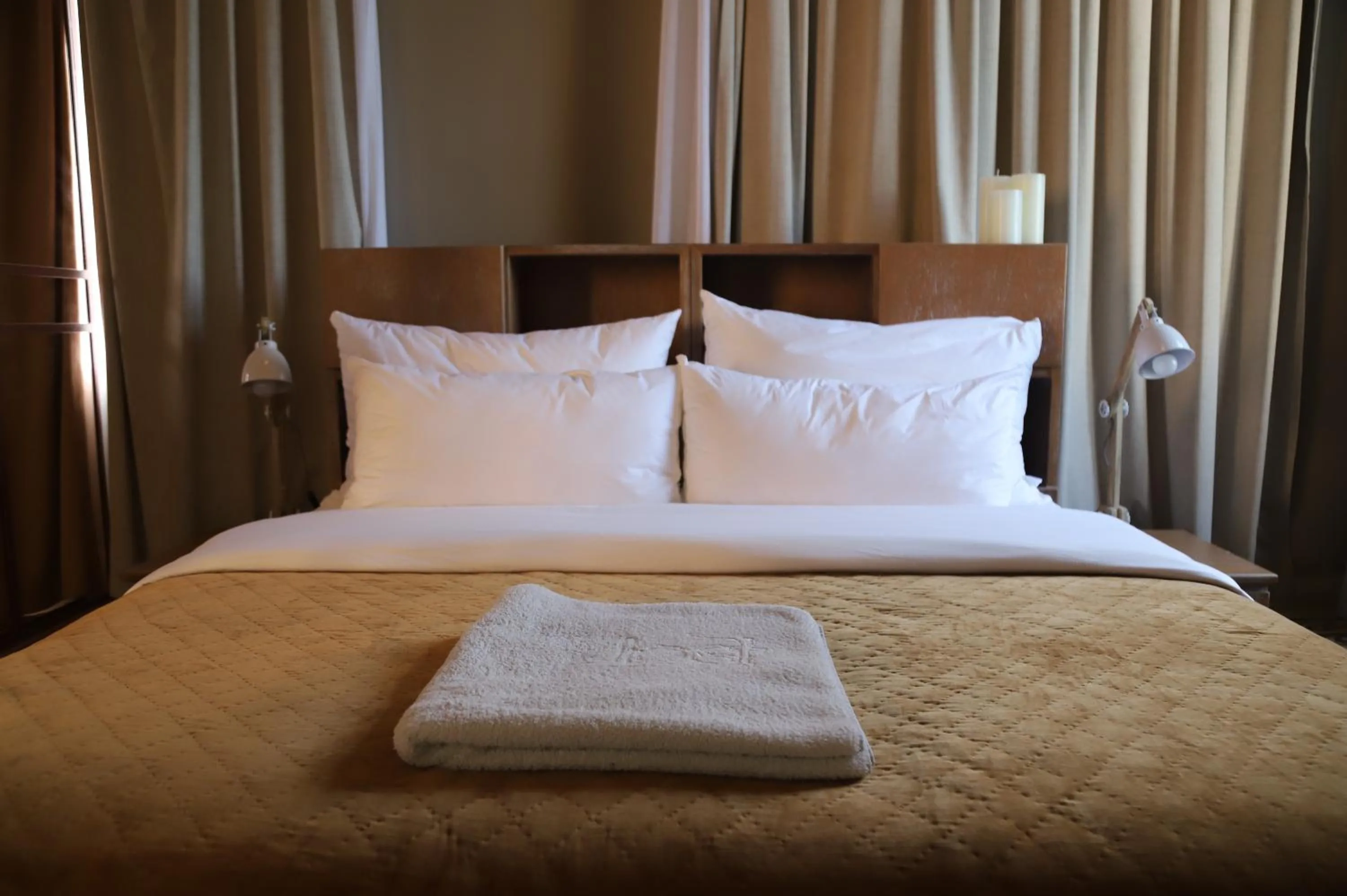 Restaurant/places to eat, Bed in Hotel Lost Gemmayzeh