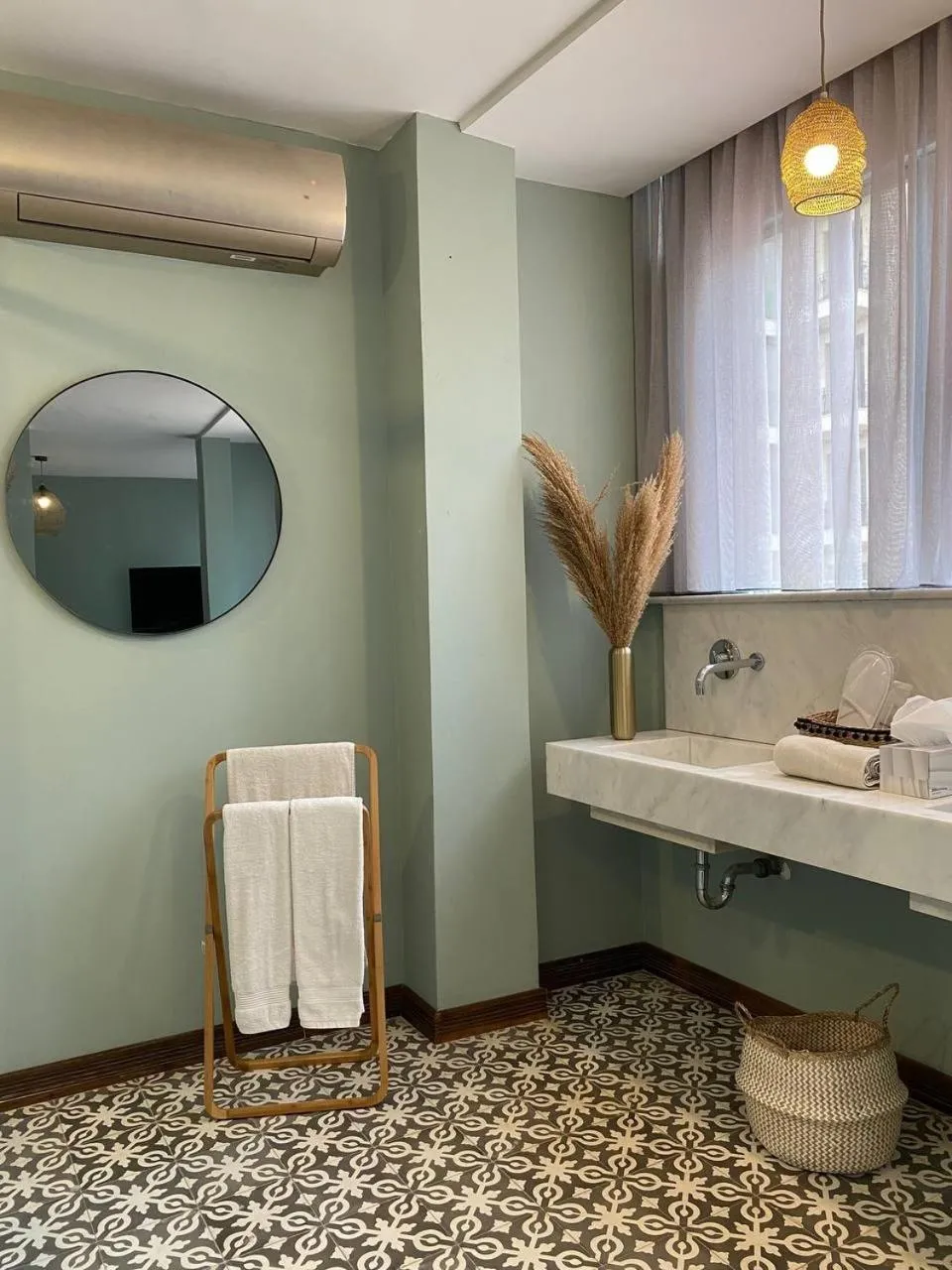 Restaurant/places to eat in Hotel Lost Gemmayzeh