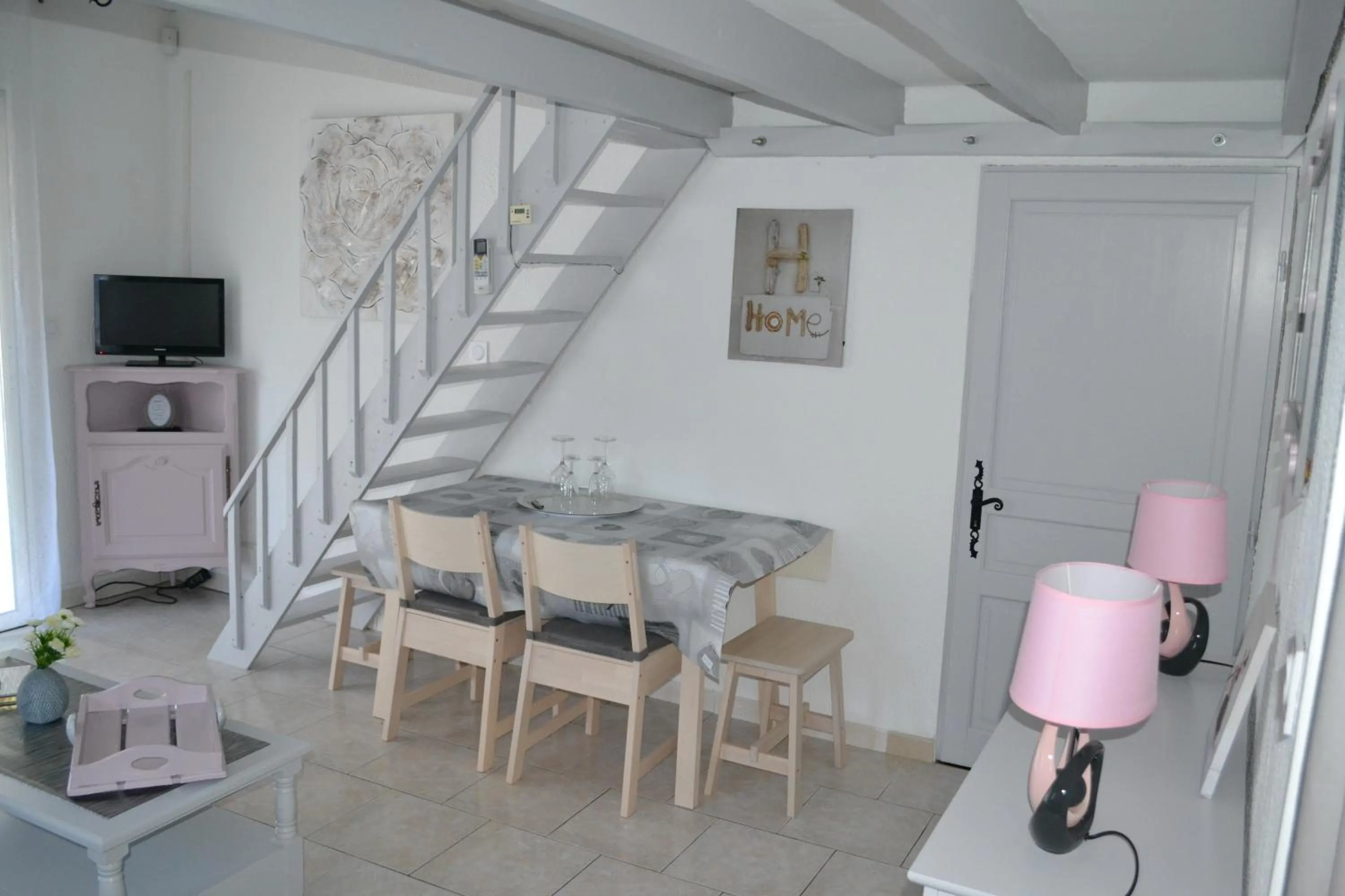 Dining area in Le Refuge