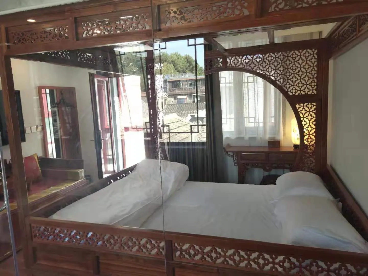 Bed in Qinfu Hotel Beijing Nanluogu Lane Houhai