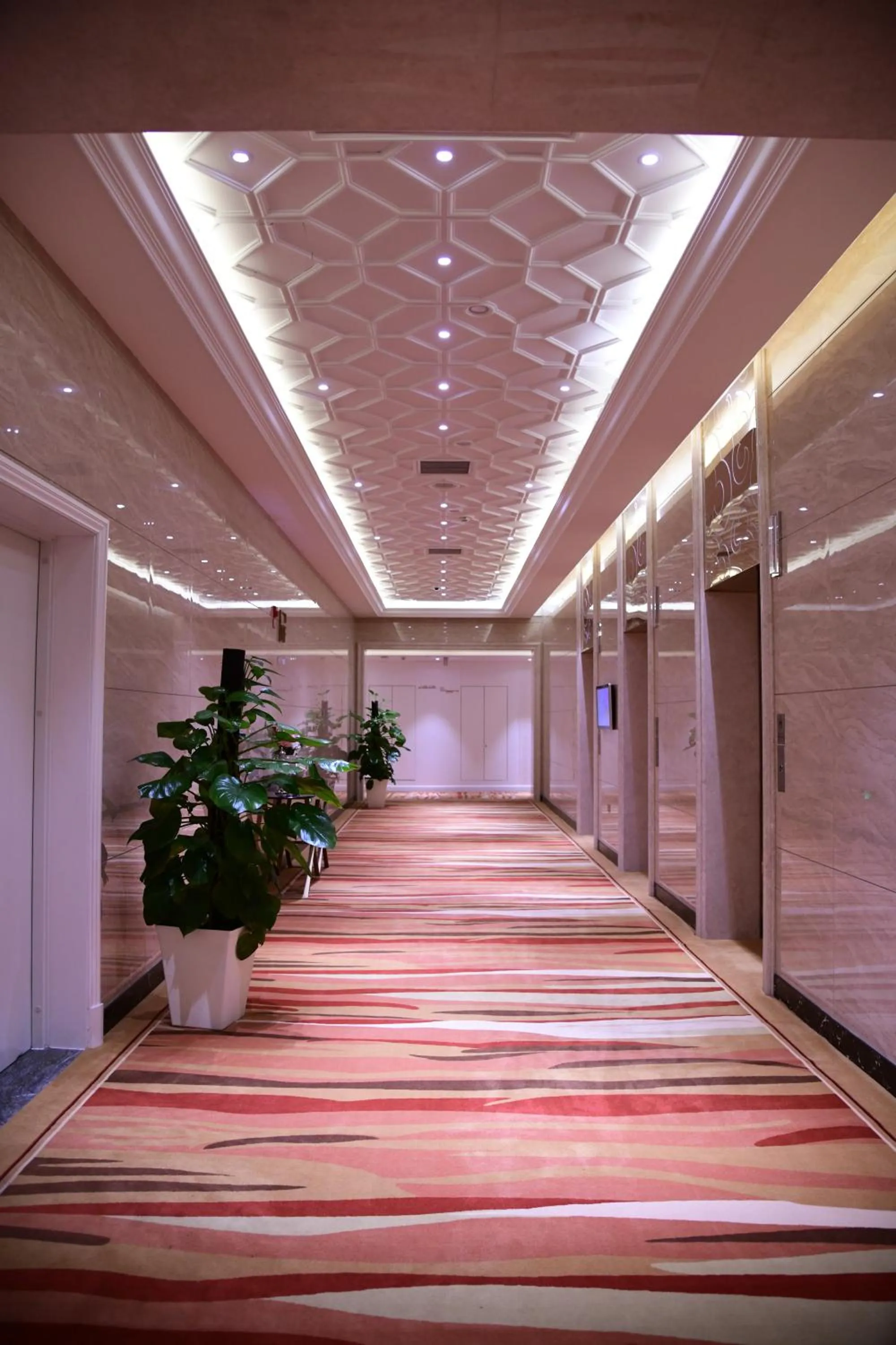 GUOCE Beijing Capital Airport Hotel & Convention Center