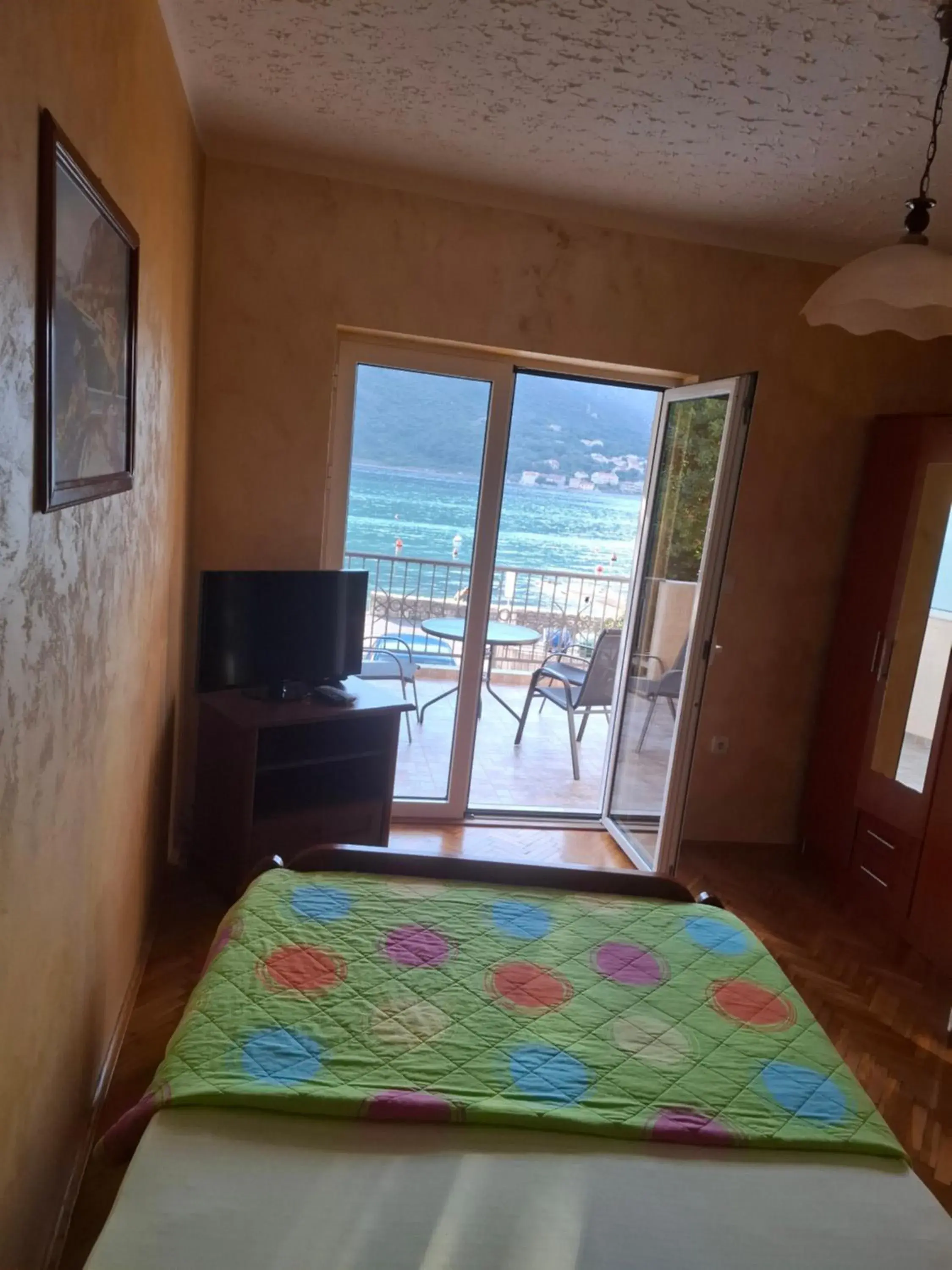 One-Bedroom Apartment with Balcony and Sea View in Apartments Pejanović One-Bedroom Apartment with Balcony and Sea View in Apartments Pejanović