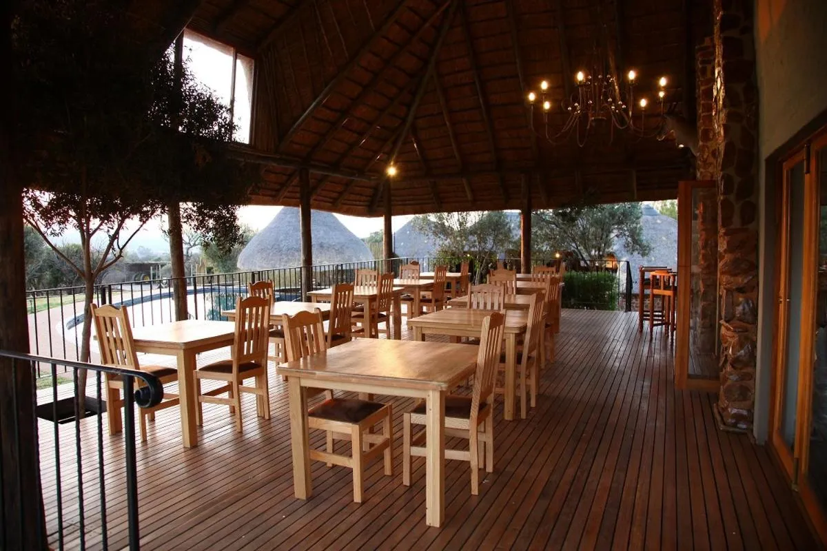 Restaurant/places to eat in Tidimalo Lodge