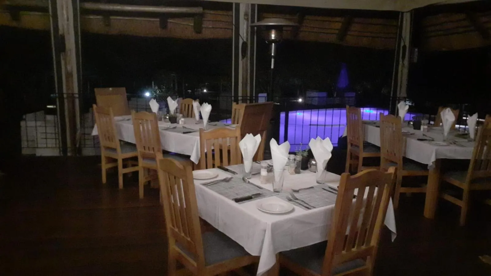 Dining area in Tidimalo Lodge