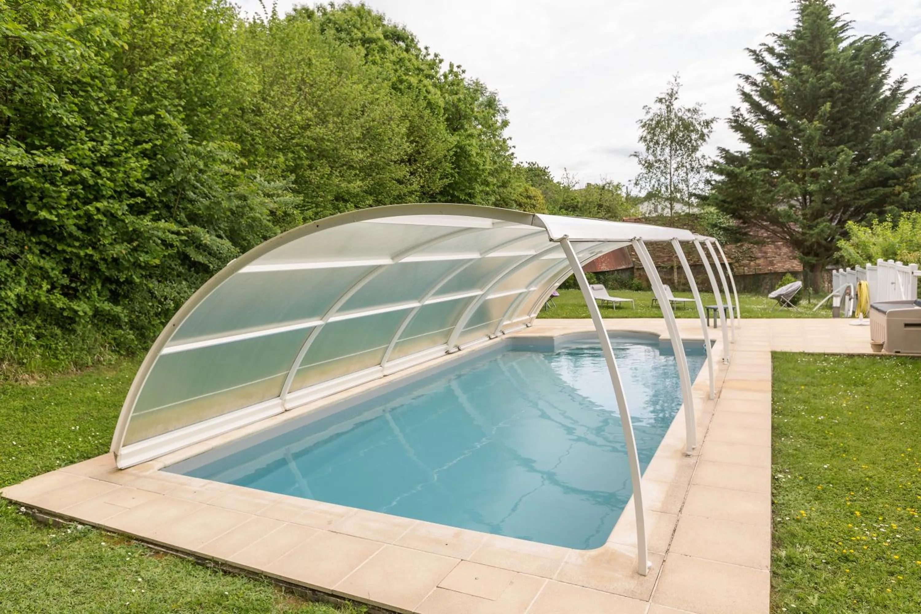 BBQ facilities in Auberge Du Cheval Blanc