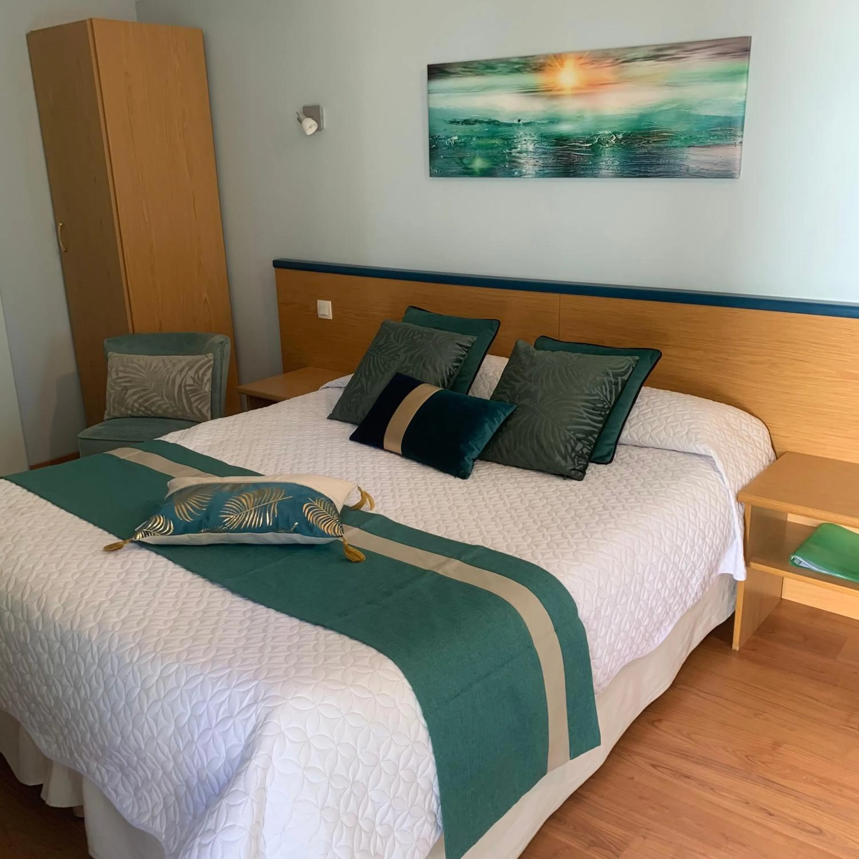 Bed in Auberge Du Cheval Blanc