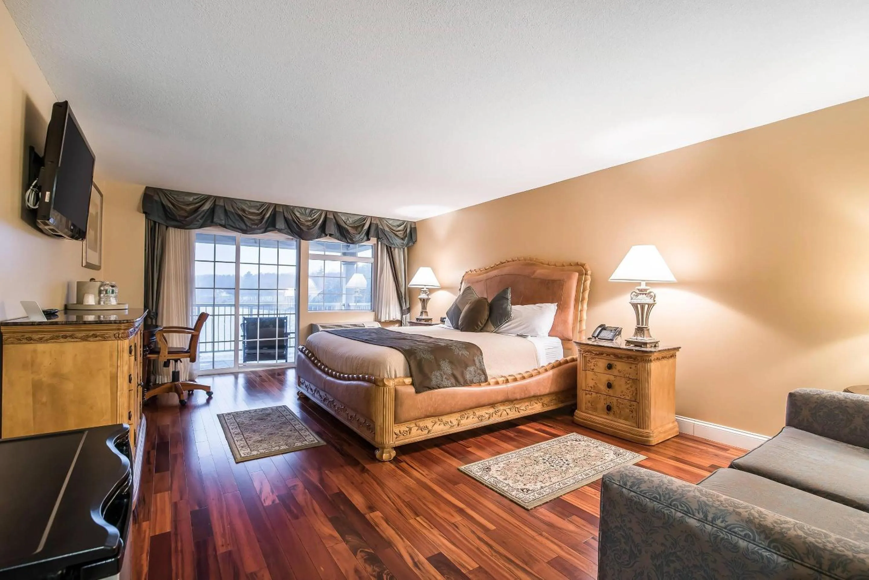 Bedroom, Bed in Riverside Hotel, an Ascend Collection Hotel