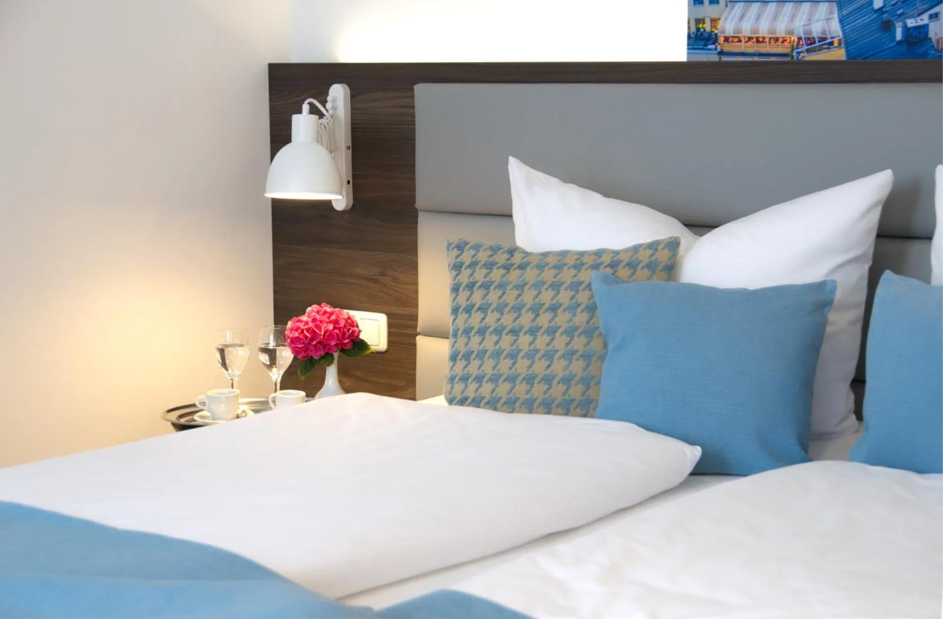 Bed in Lizz Hotel Munich