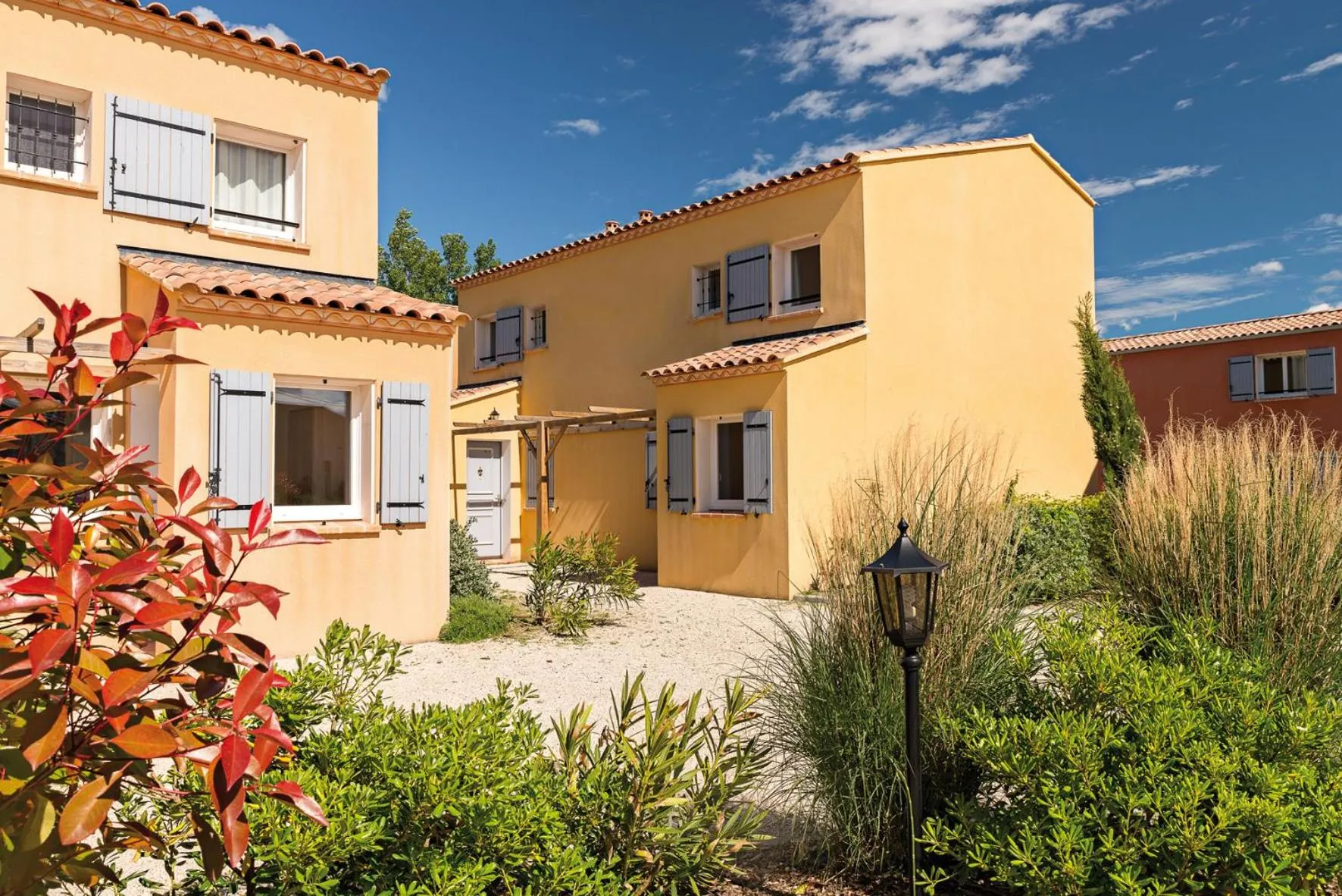 Property building in Lagrange Vacances L’Oustau de Sorgue