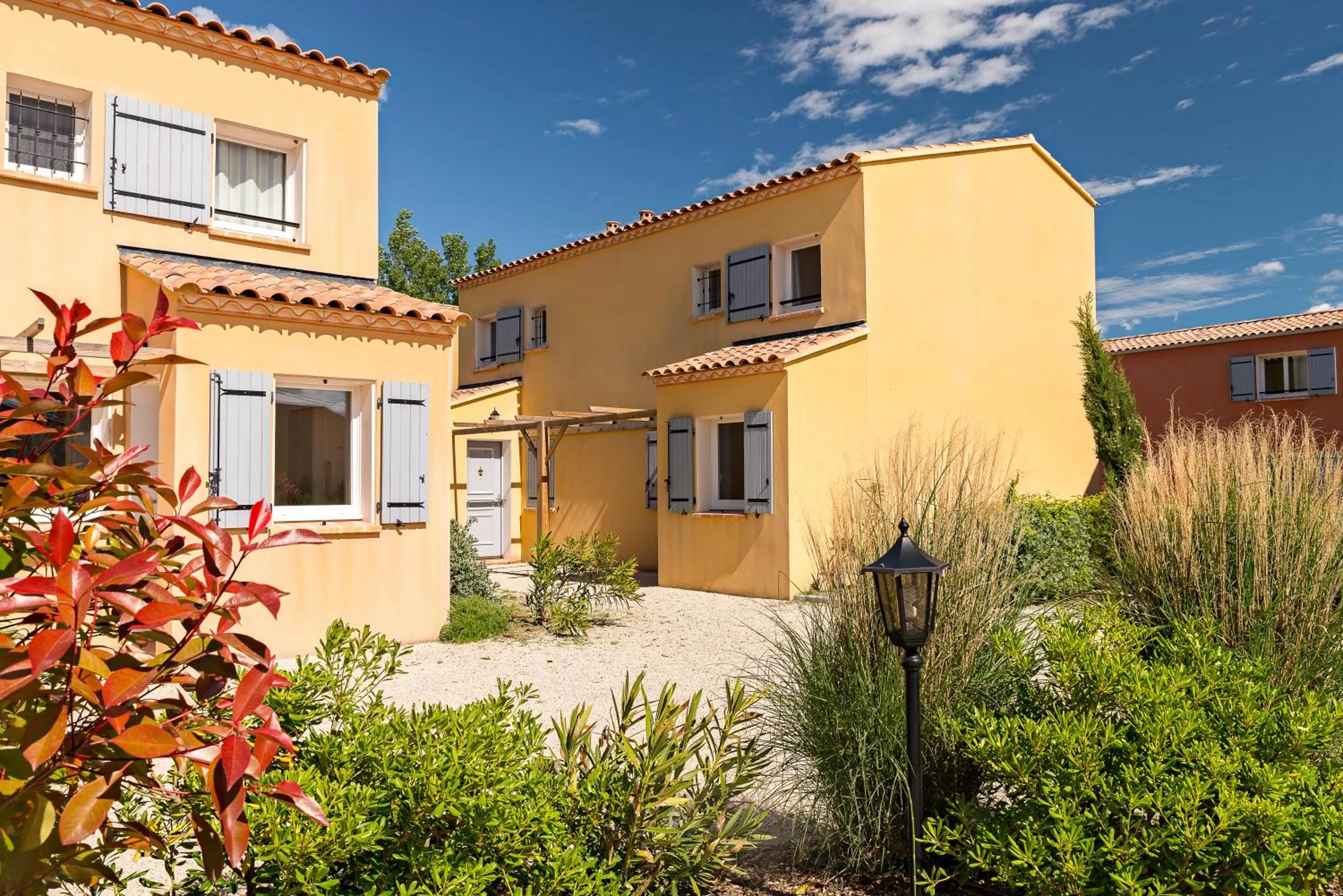 Property building in Lagrange Vacances L’Oustau de Sorgue