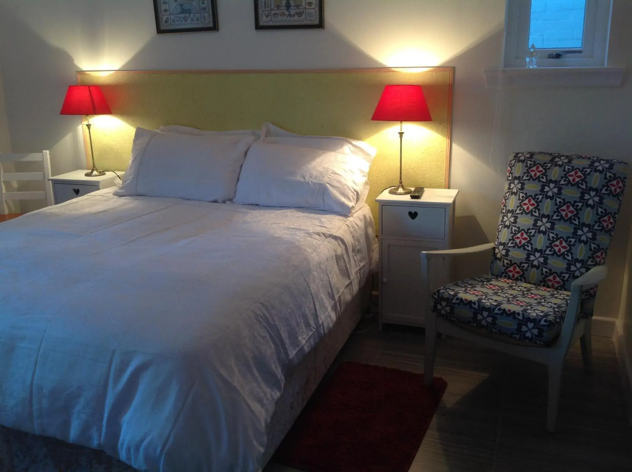 Double or Twin Room with Bathroom in Saorsa House Culross Double or Twin Room with Bathroom in Saorsa House Culross