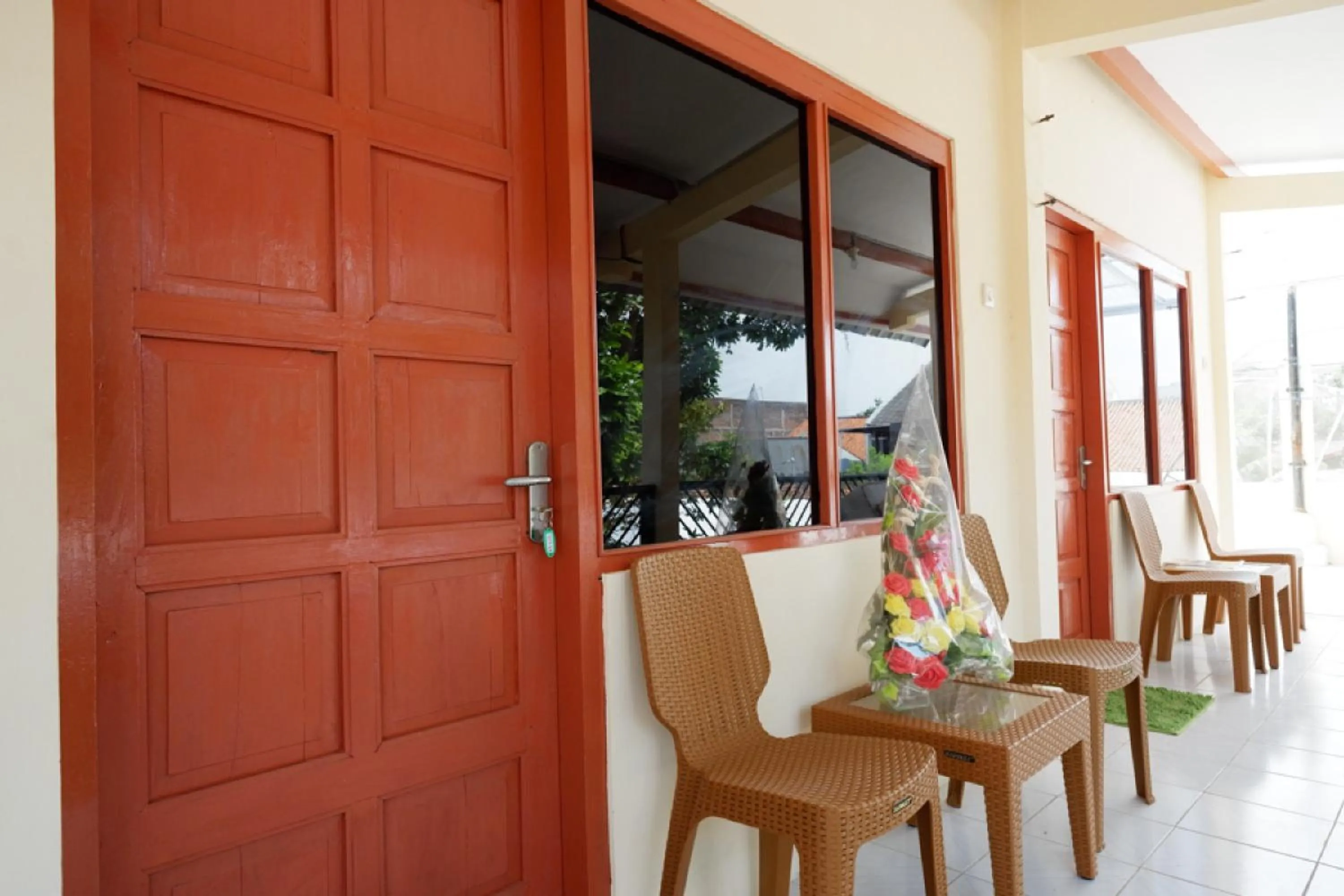 Facade/entrance in RedDoorz Syariah near Alun Alun Purwokerto