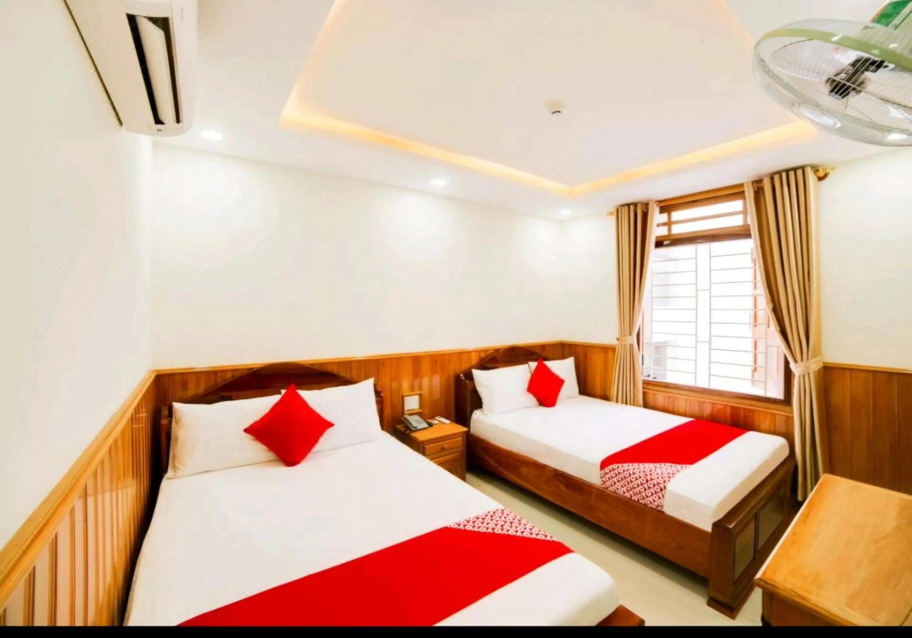 Bedroom, Bed in Thien Truong Hotel