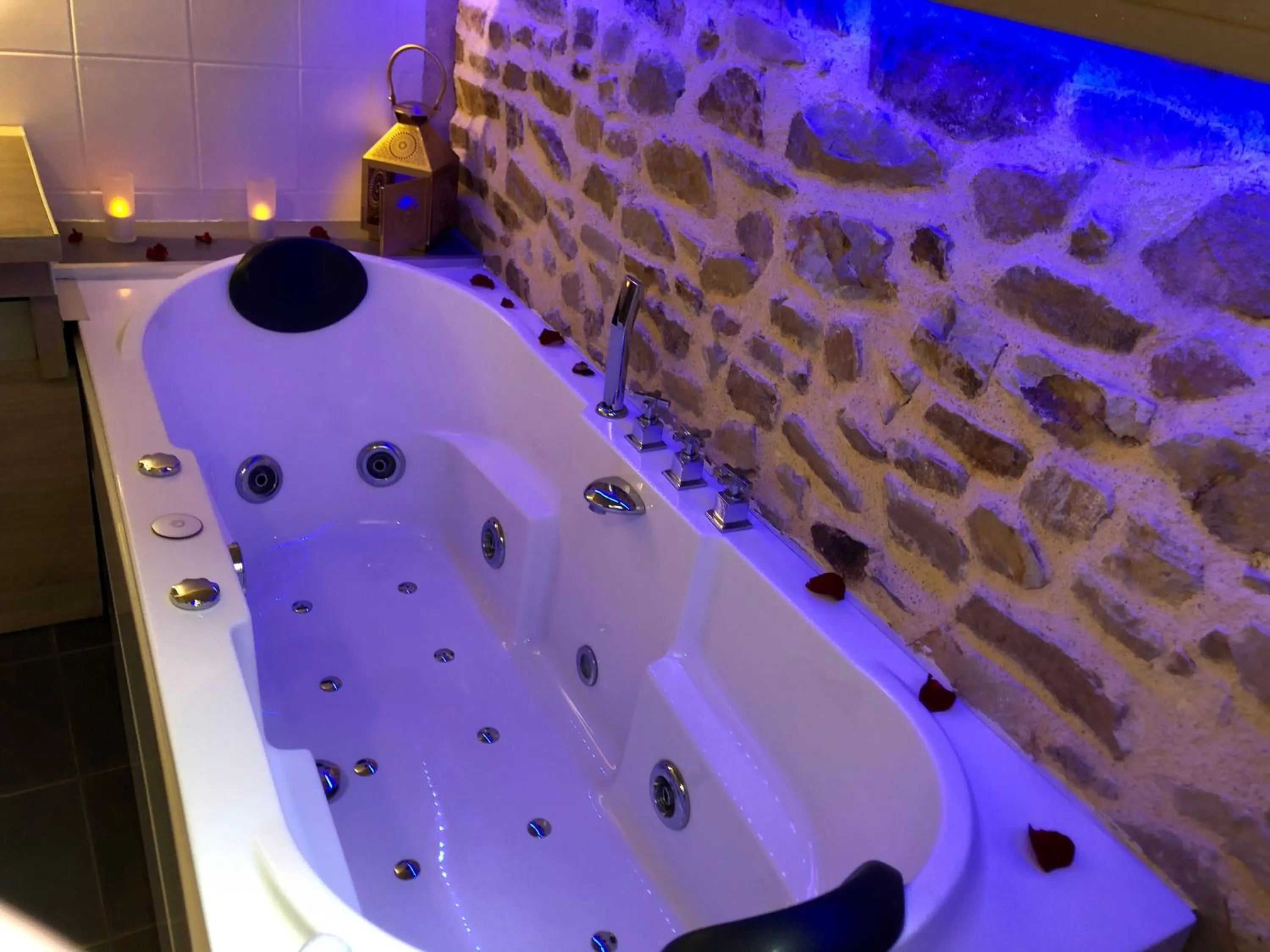 Spa and wellness centre/facilities in Logis Hotel Oasis