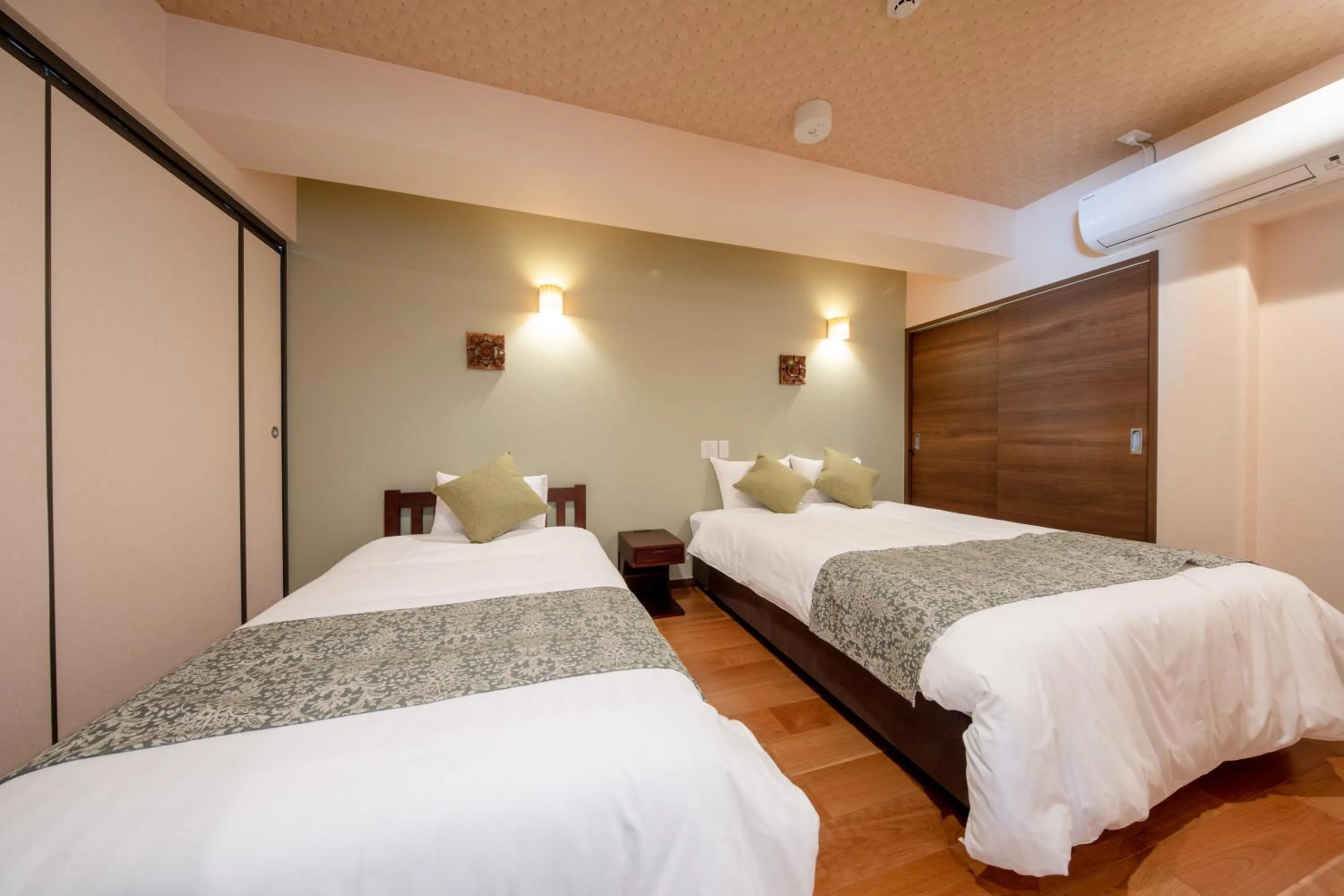 Bed in Hotel Haabesu Okinawa