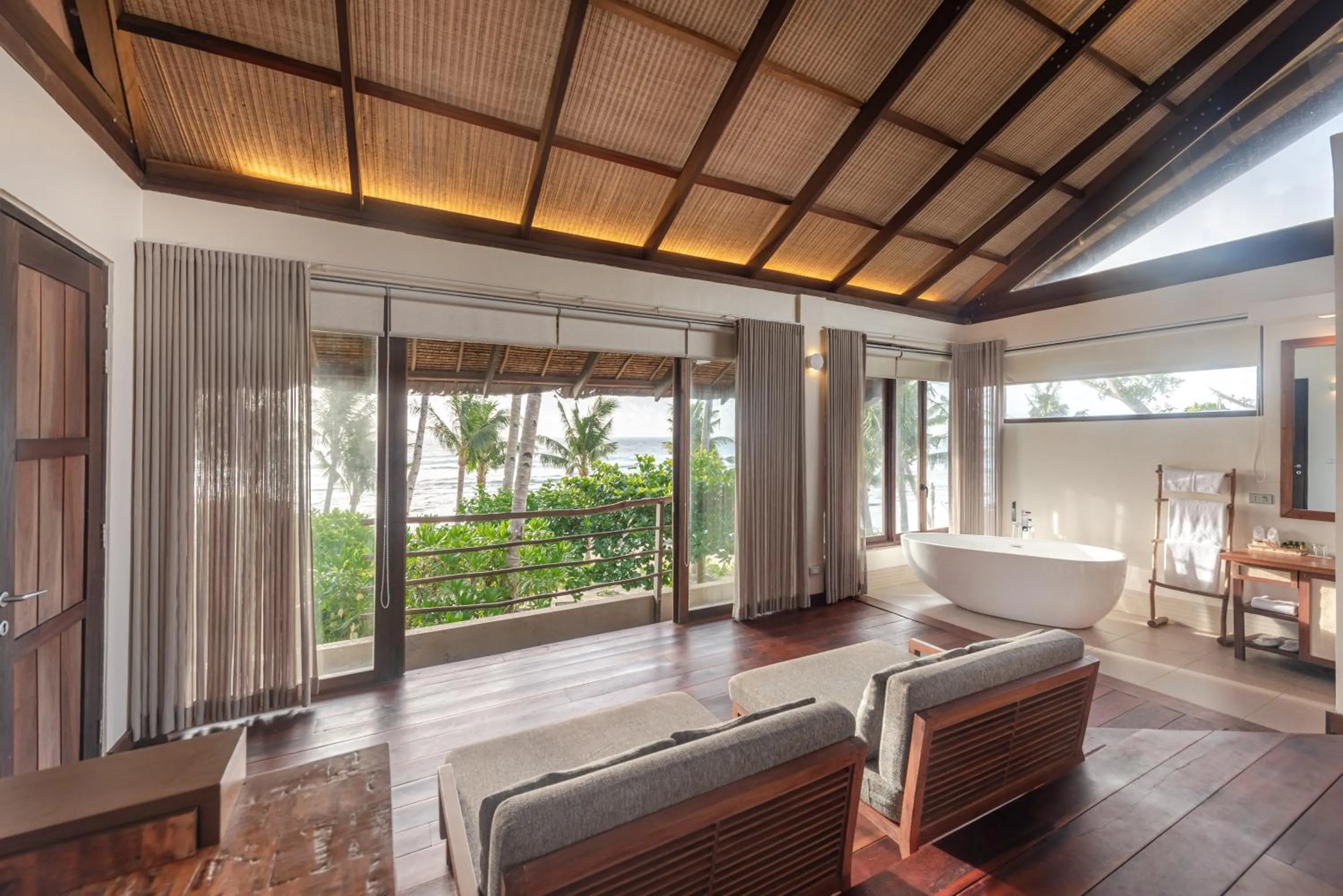 L'Osteria Luxe Beachfront B&B