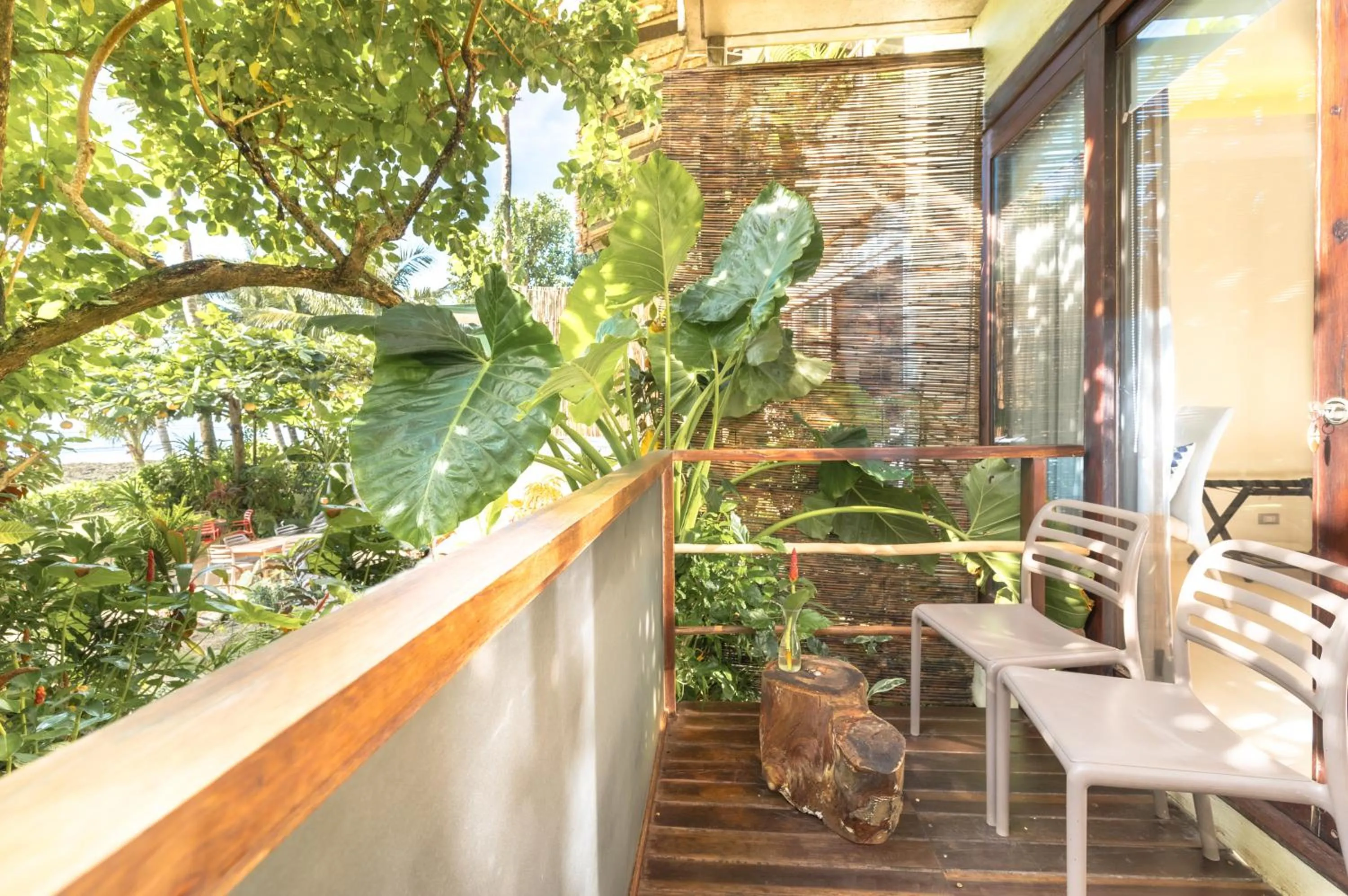 L'Osteria Luxe Beachfront B&B