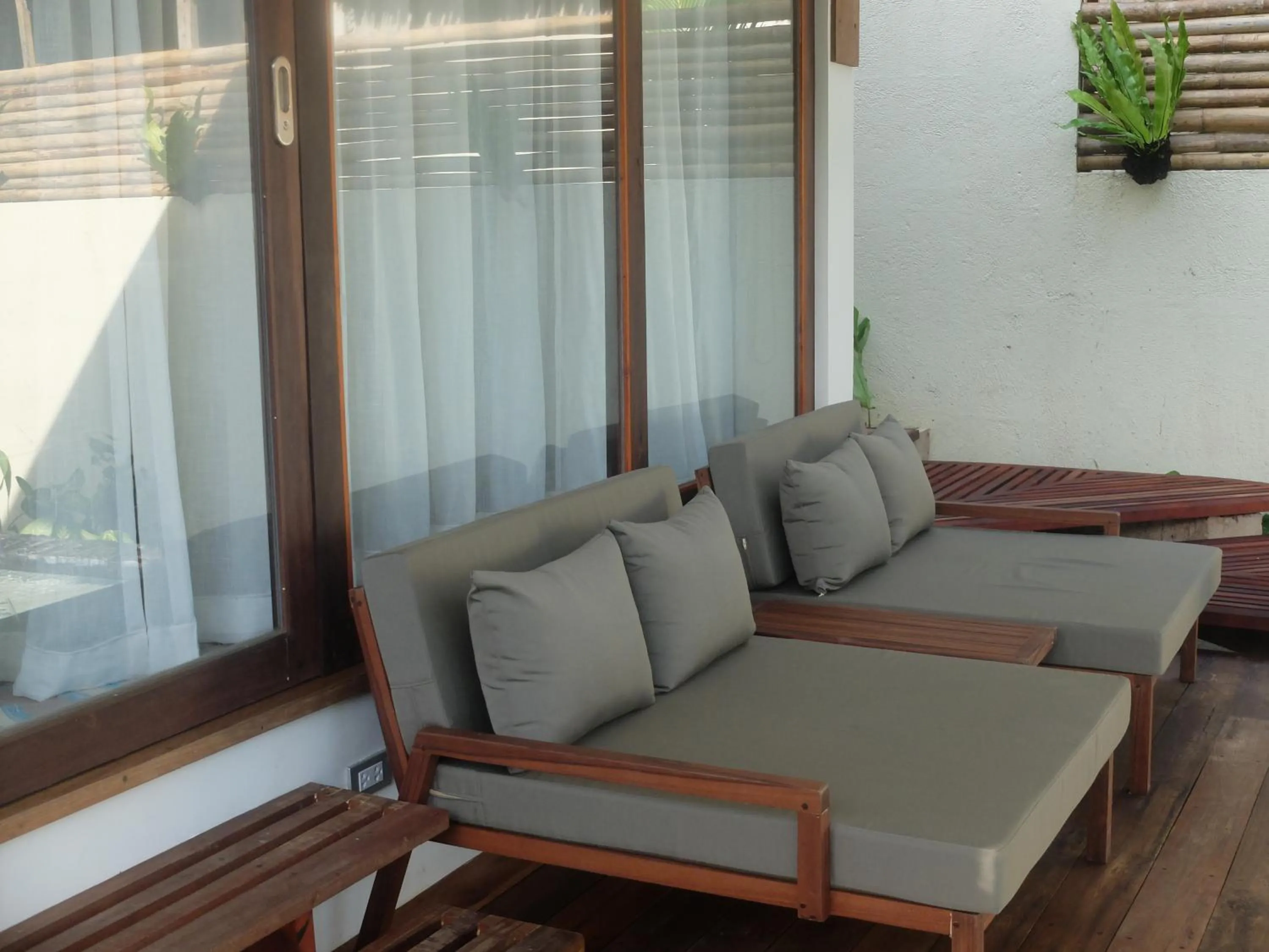 L'Osteria Luxe Beachfront B&B