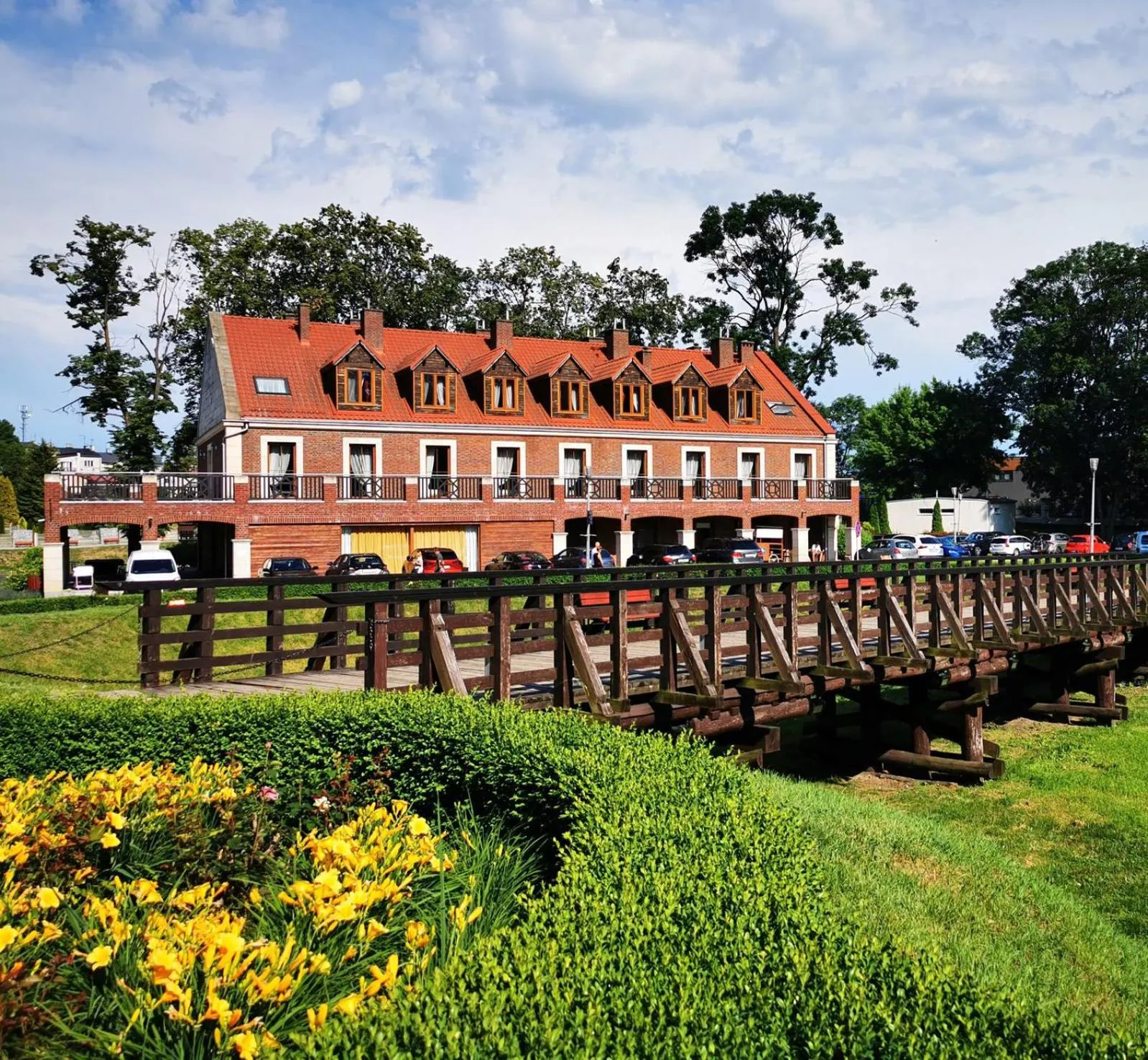 Property building in Dom Pracy Twórczej