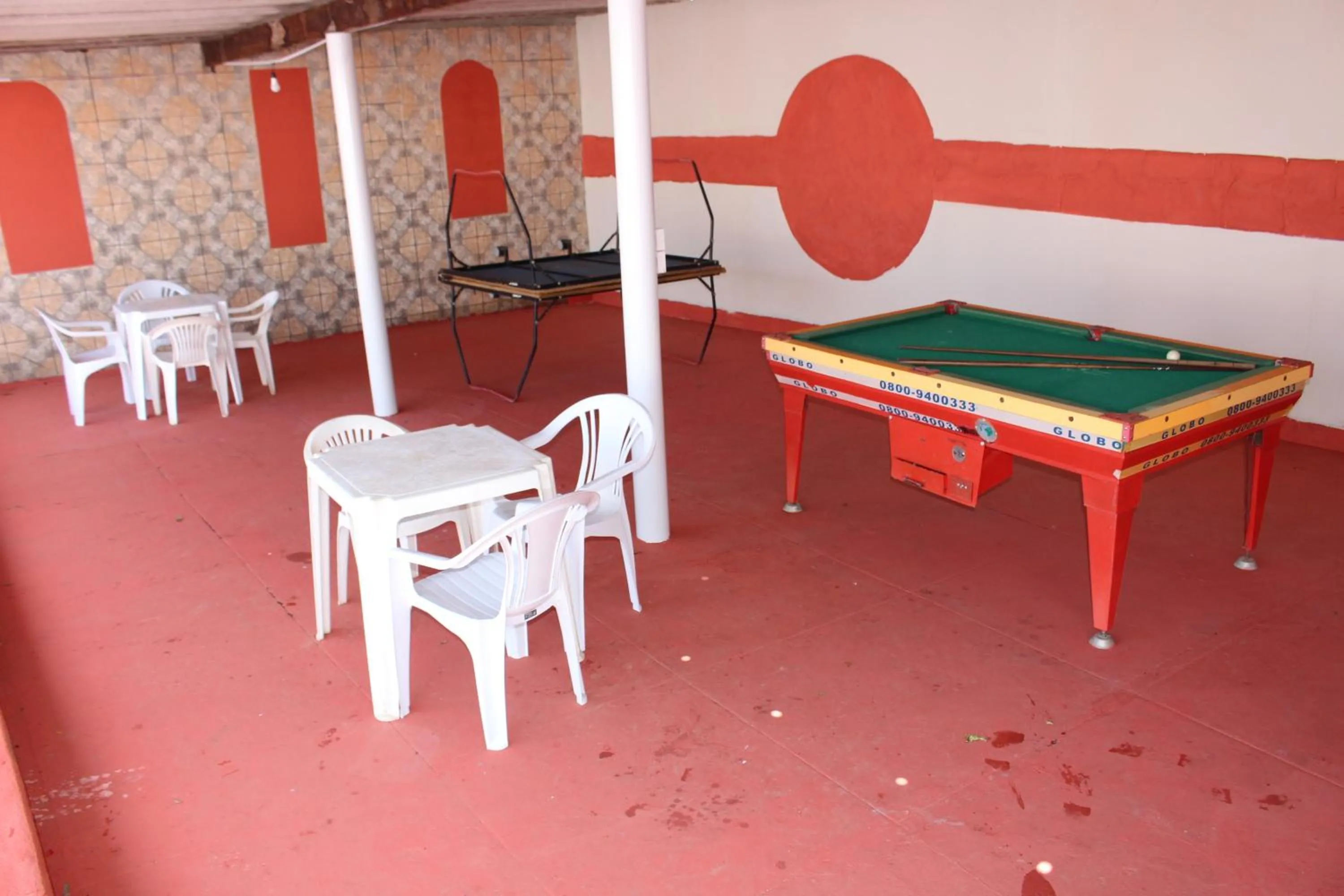 Billiard in Bica Pau Hotel