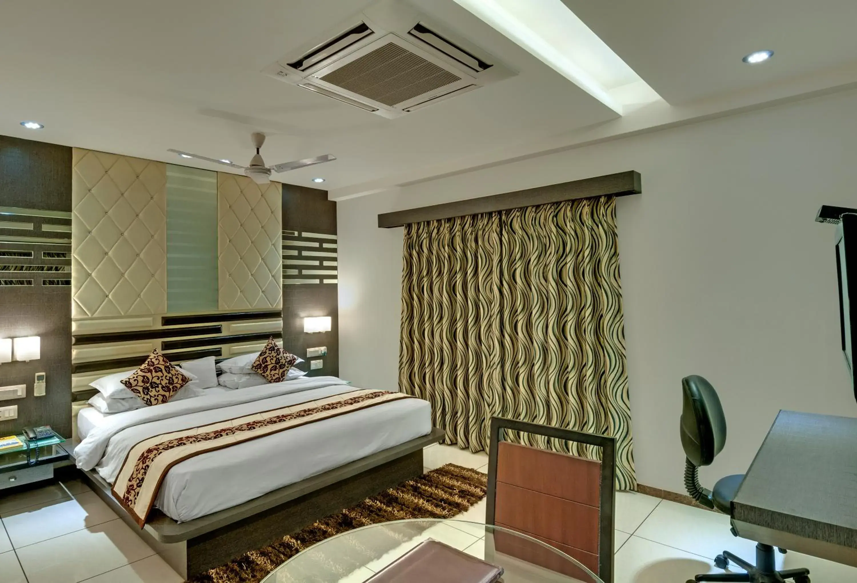 Superior Double Room in Pearl Hotel & Banquets Ahmedabad Superior Double Room in Pearl Hotel & Banquets Ahmedabad