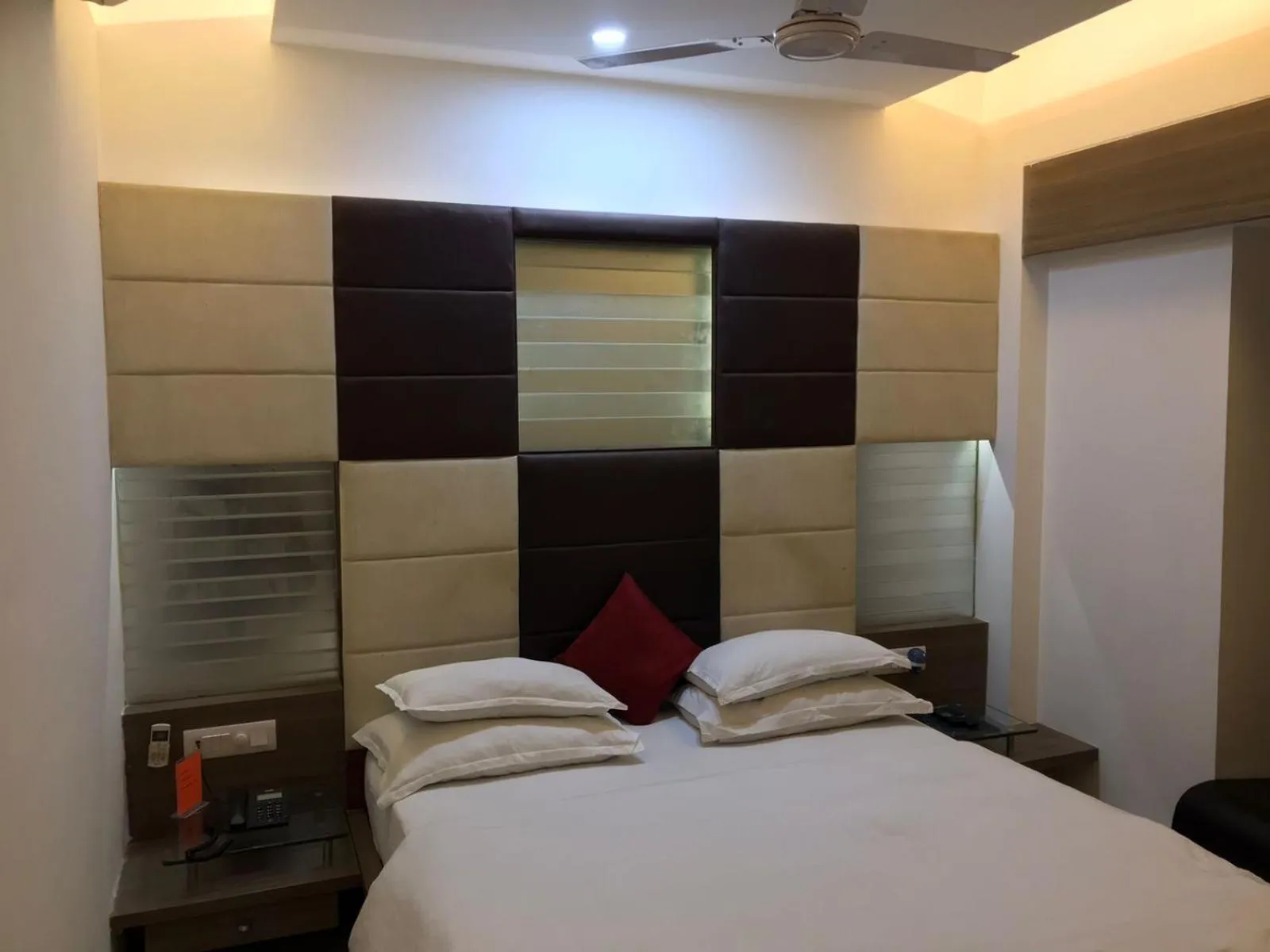 Bed in Pearl Hotel & Banquets Ahmedabad