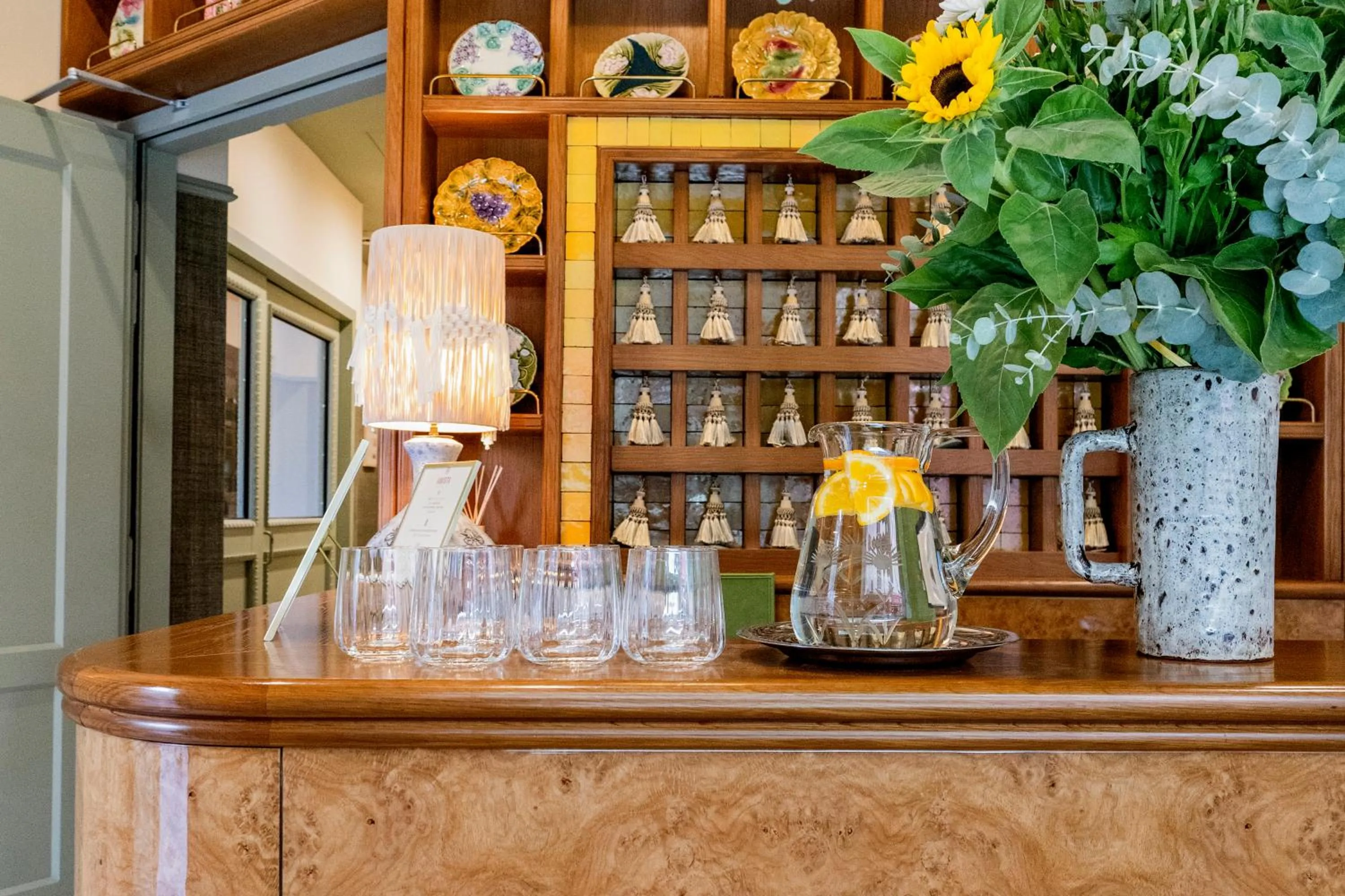 Lobby or reception in Hôtel Amista Marseille - ancien Hôtel Saint Louis - Vieux Port