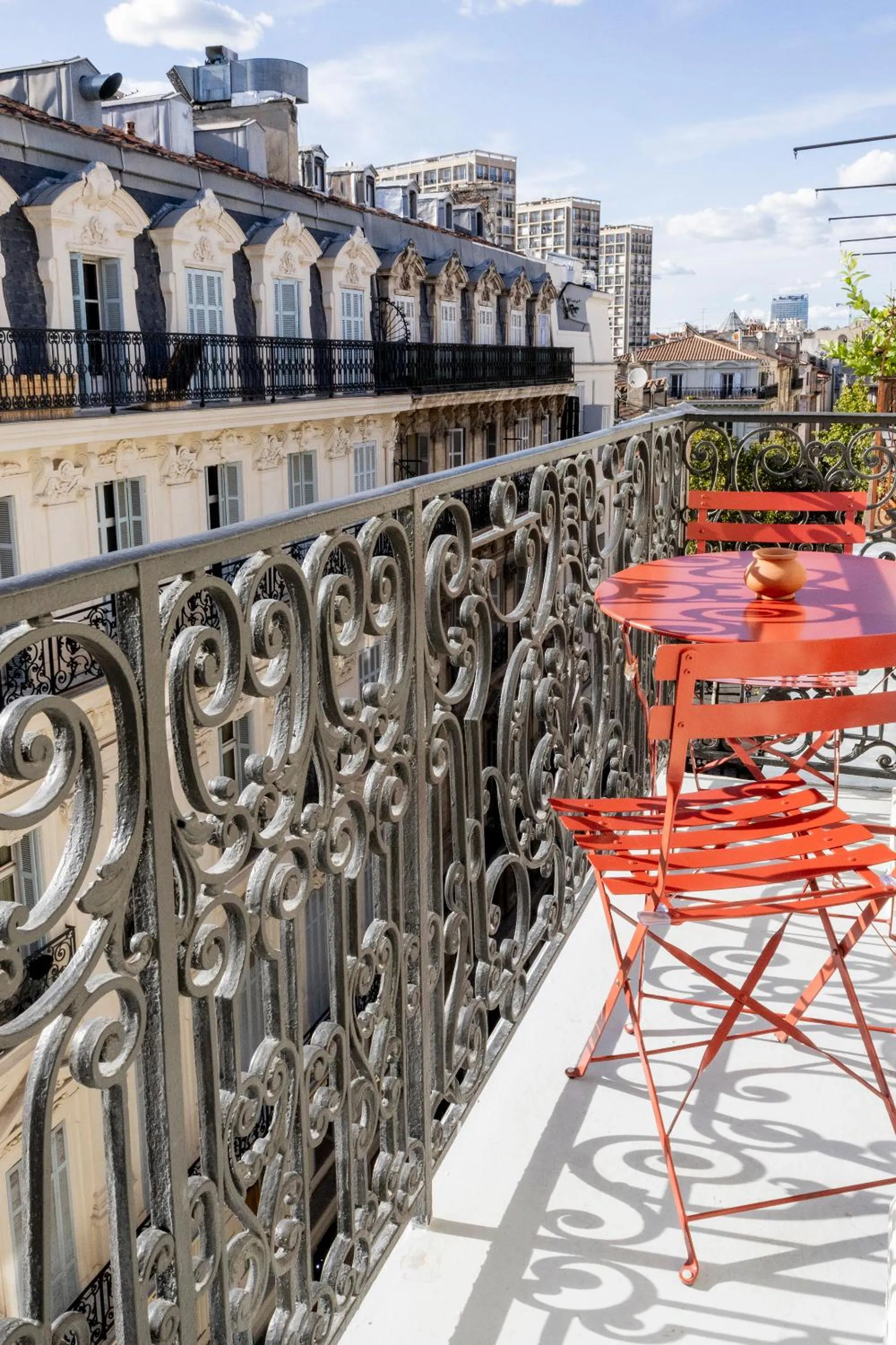Deluxe Room with Balcony in Hôtel Amista Marseille - ancien Hôtel Saint Louis - Vieux Port