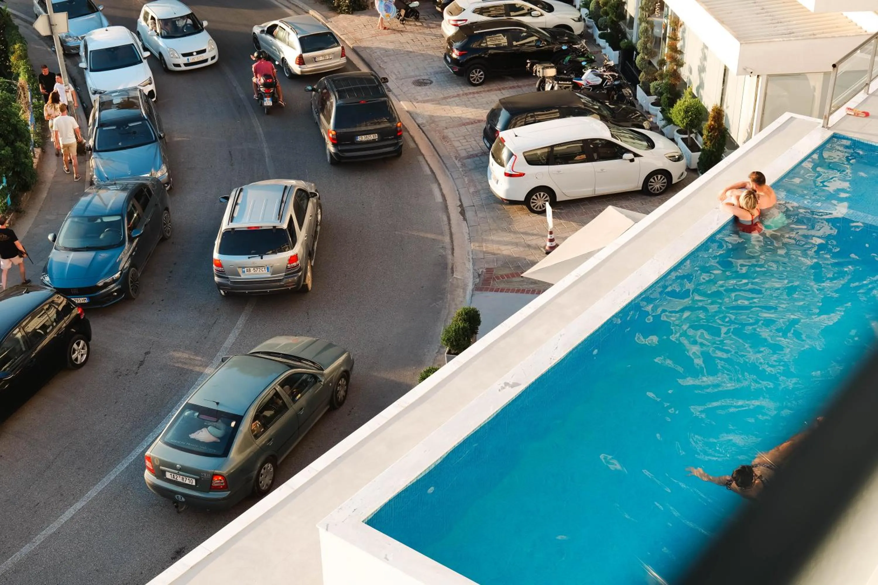 Swimming pool in Hotel Vola