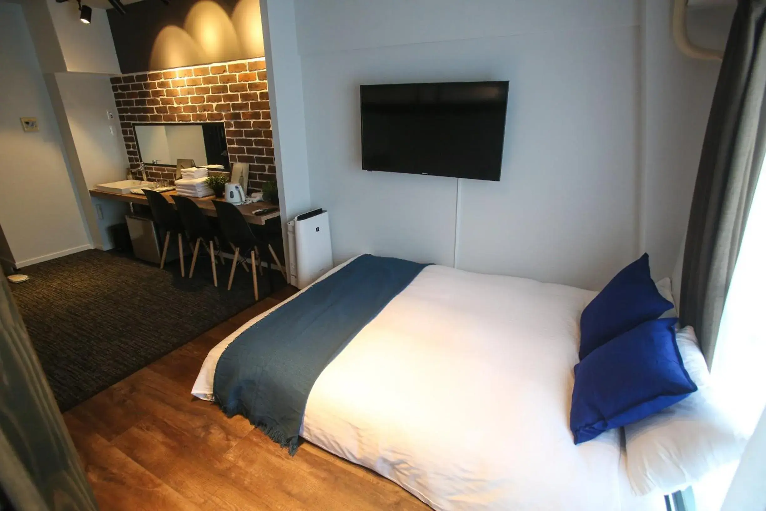 Bed in N33 Hakata Sta Riverside Bed in N33 Hakata Sta Riverside