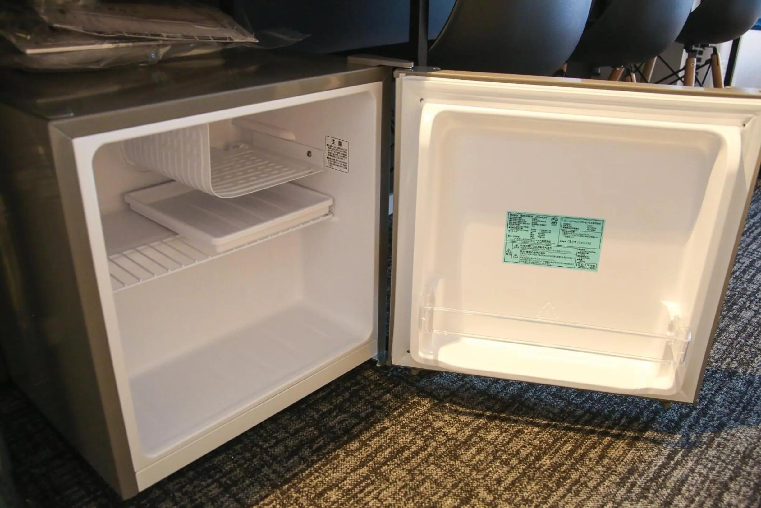 N33 Hakata Sta Riverside