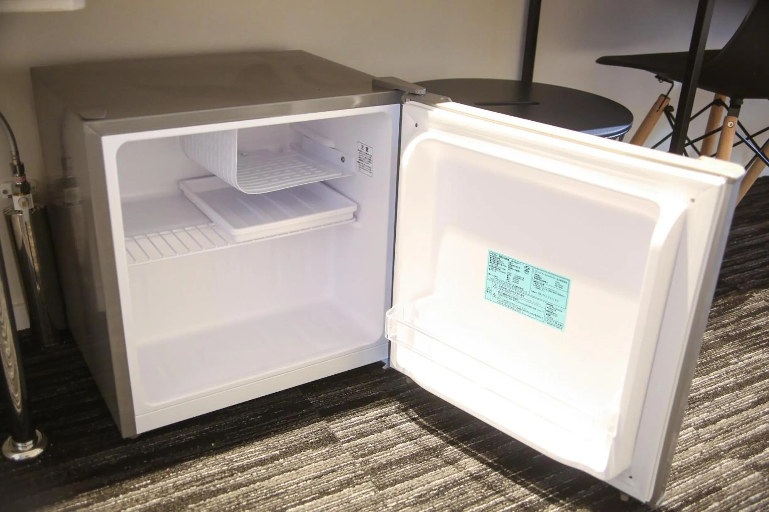 N33 Hakata Sta Riverside