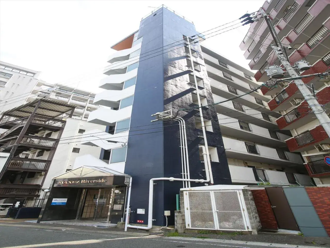 Property building in N33 Hakata Sta Riverside Property building in N33 Hakata Sta Riverside