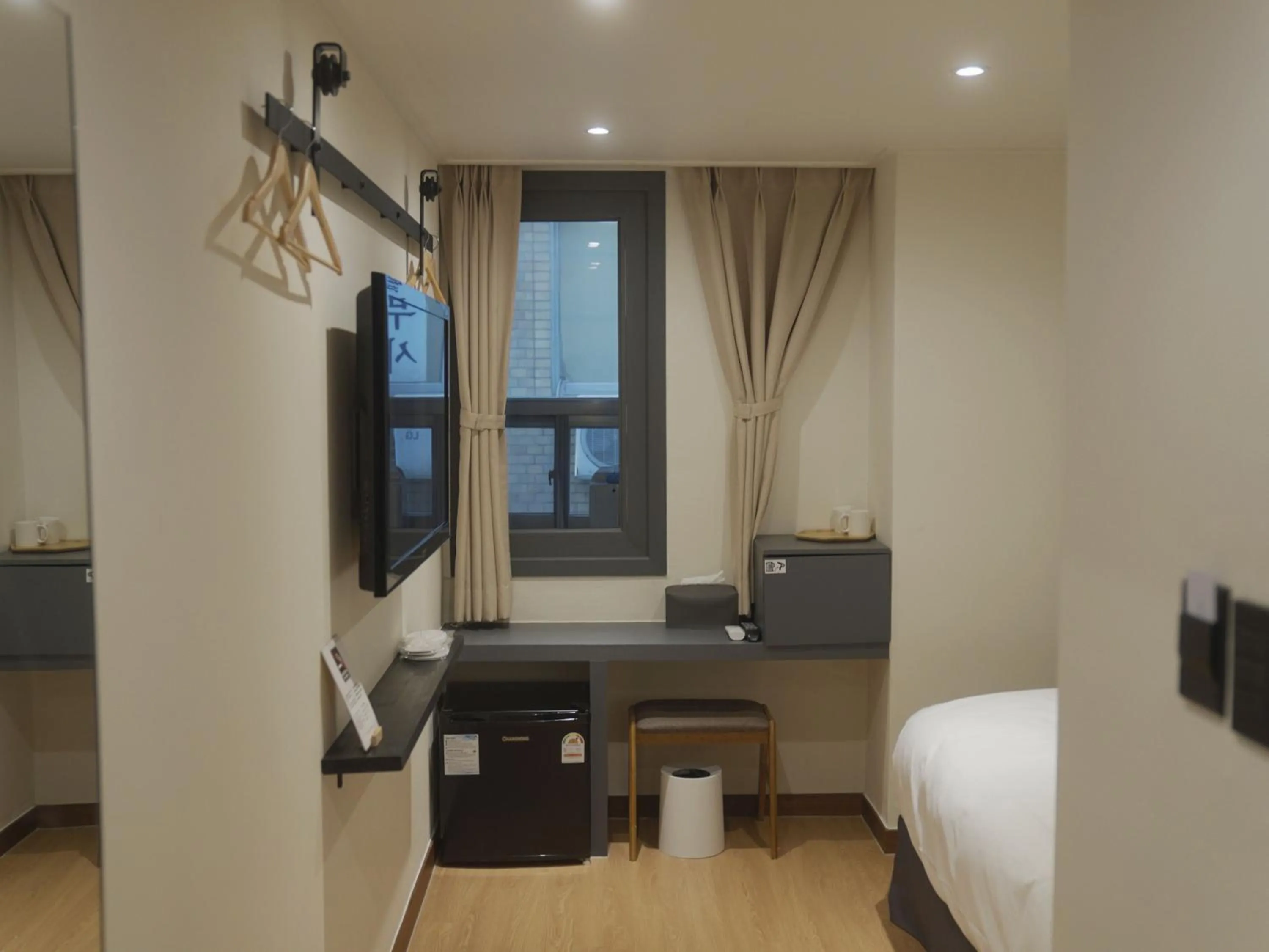TV and multimedia, Bed in Hotel Firststay Myeongdong