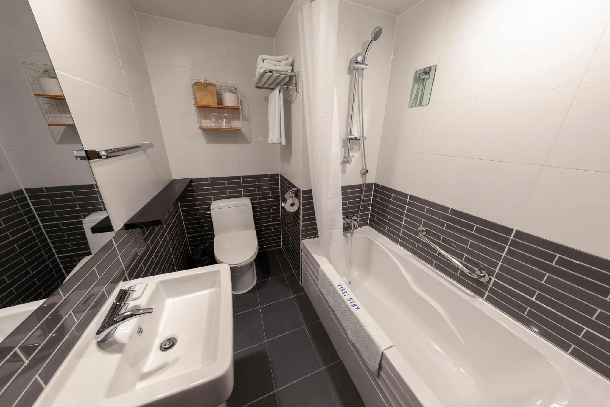 Hotel Firststay Myeongdong