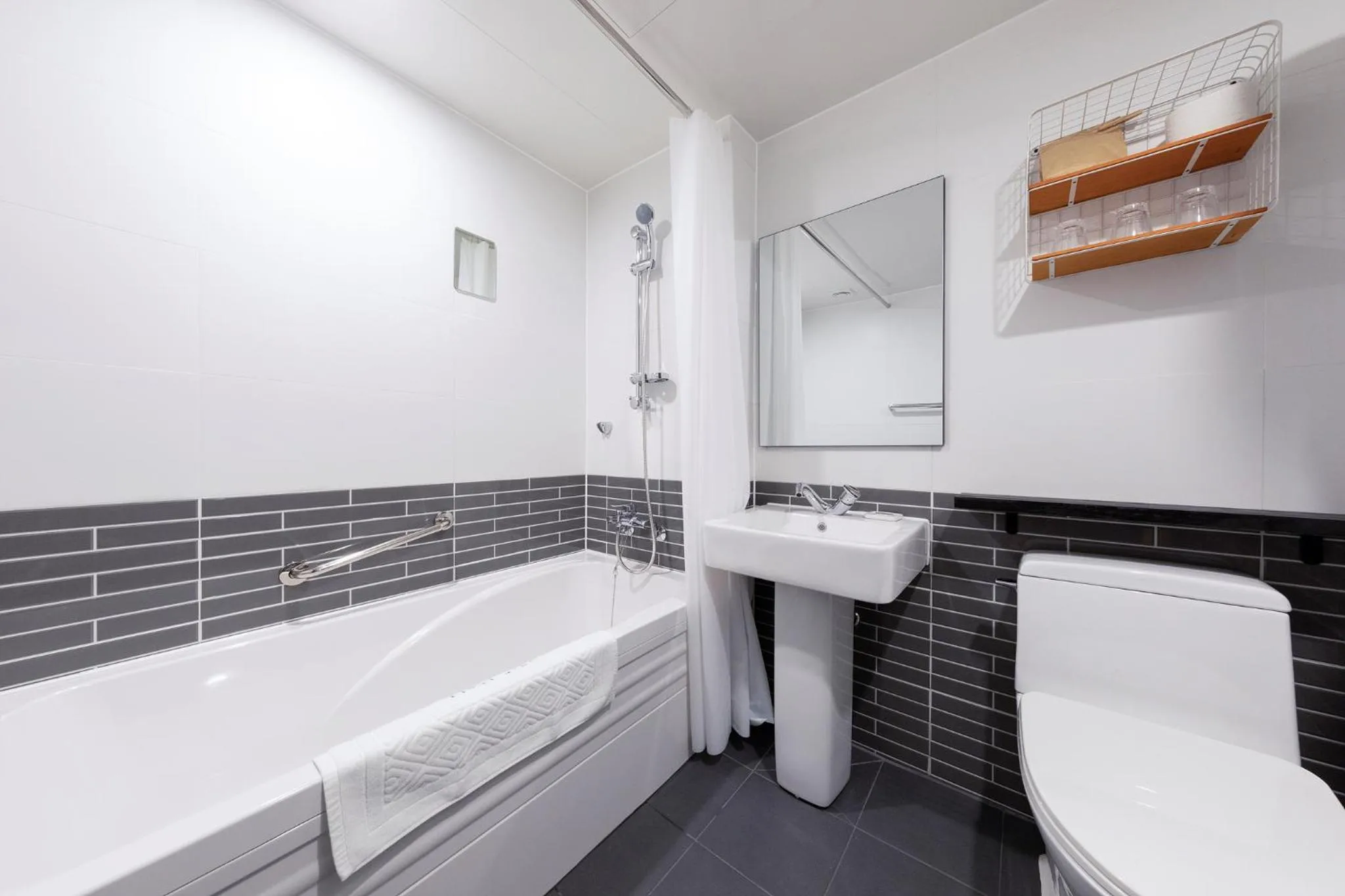Hotel Firststay Myeongdong