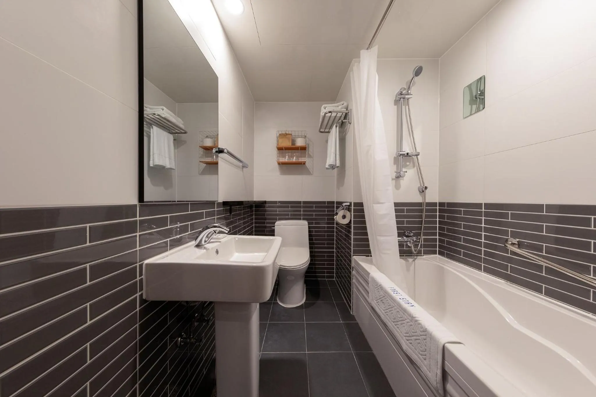 Hotel Firststay Myeongdong