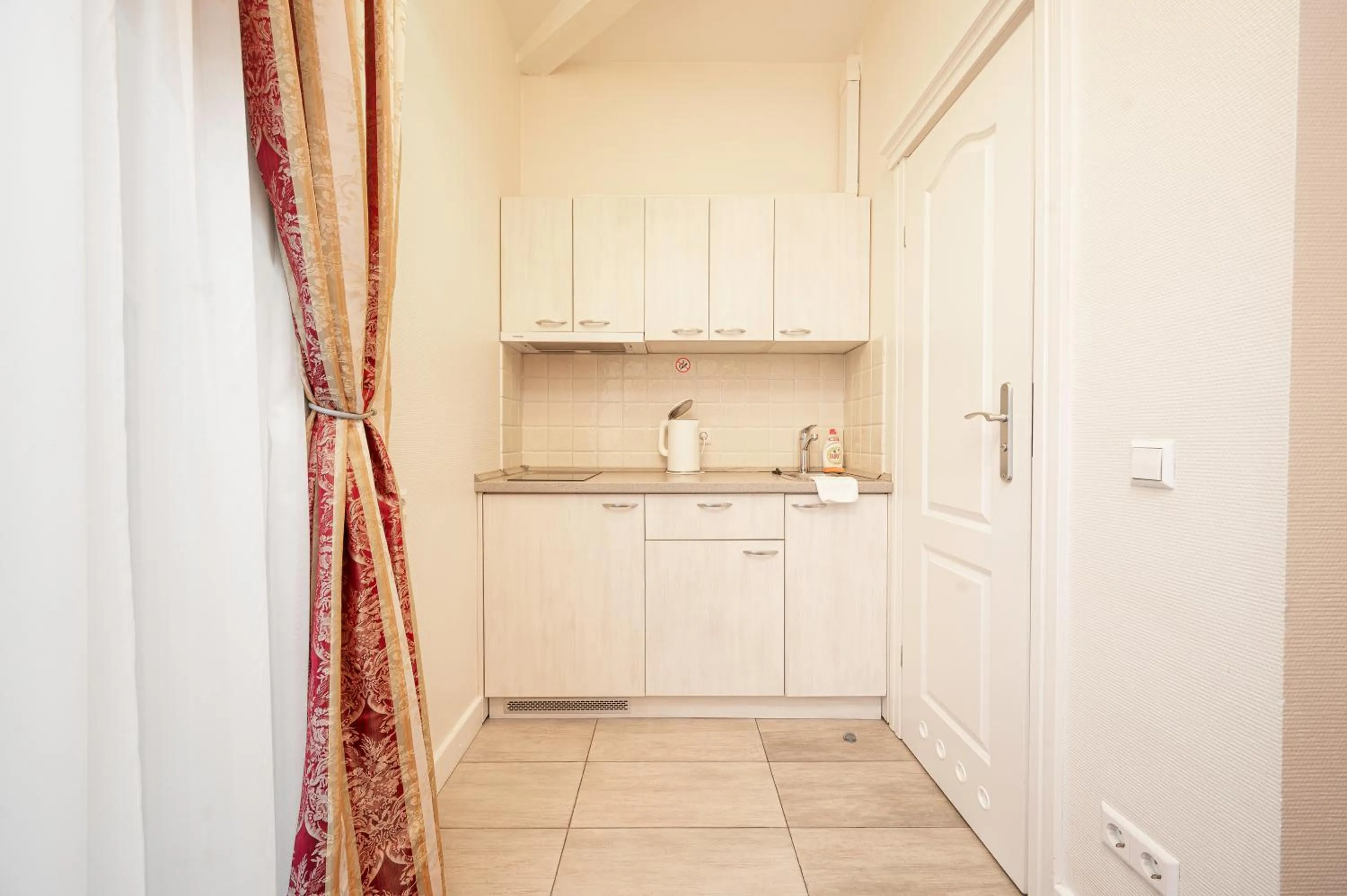 Kitchen or kitchenette in Art Hotel