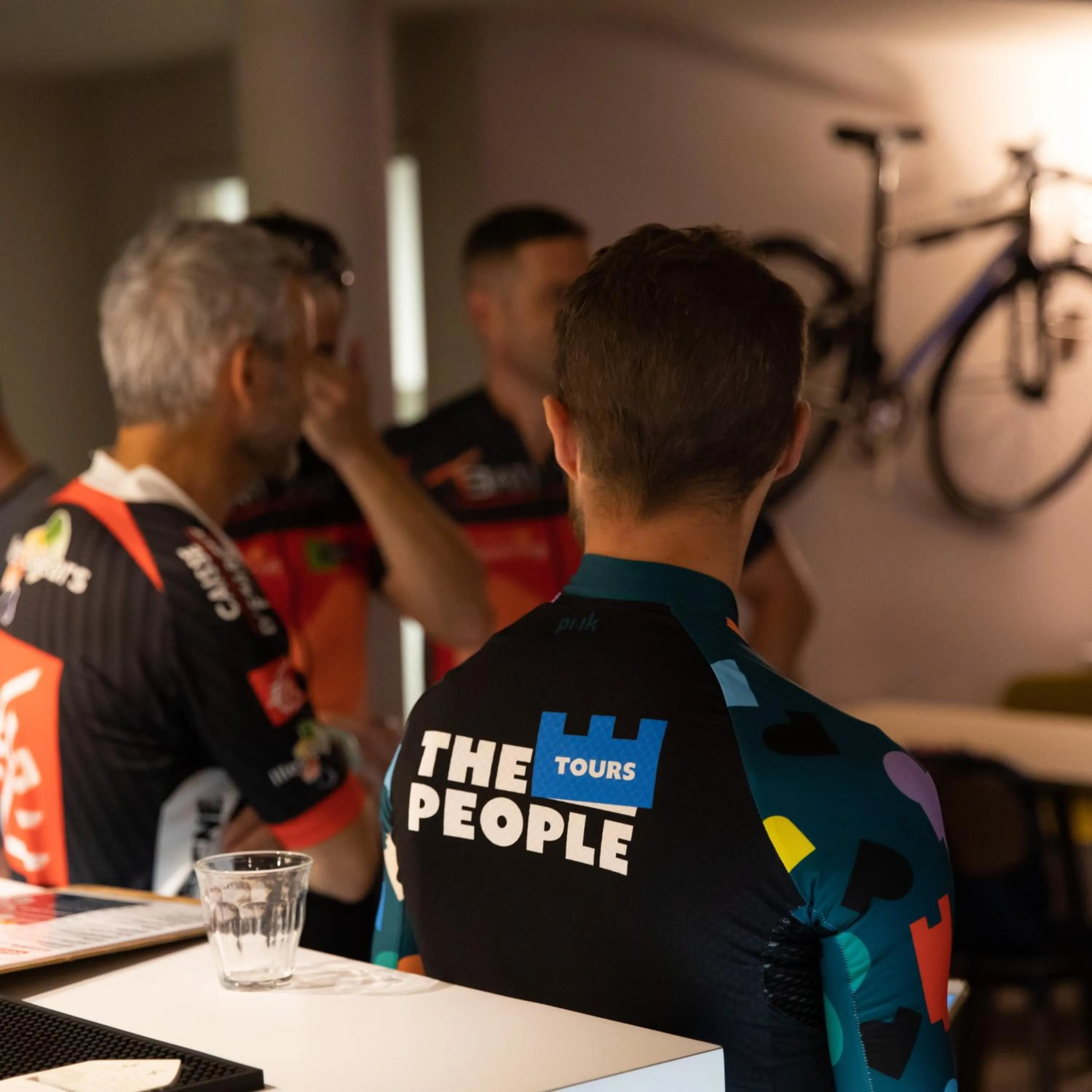 Lounge or bar in The People - Tours