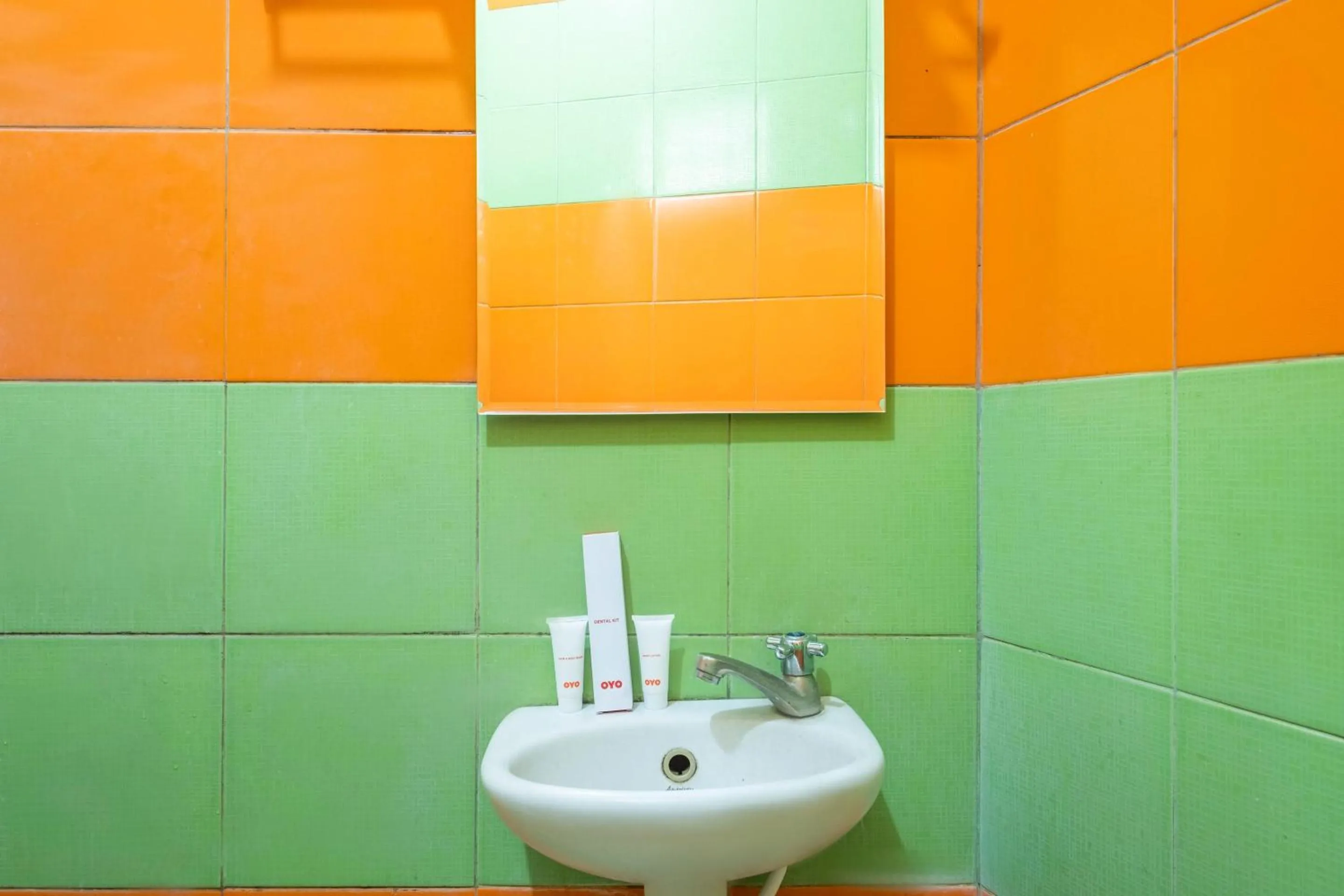 Bathroom in Collection O Kebon Jeruk Near Taman Balai Kota