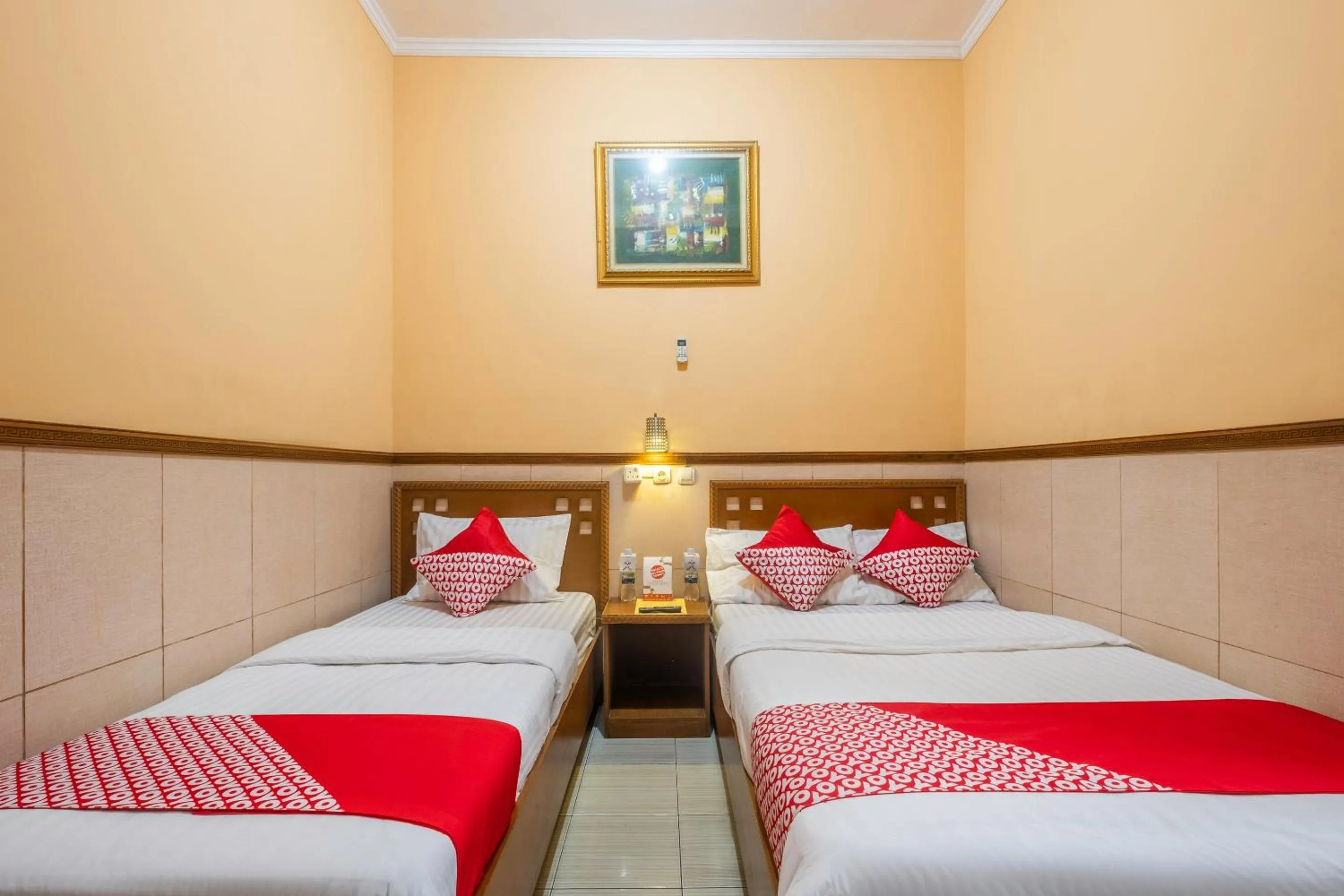 Bedroom, Bed in Collection O Kebon Jeruk Near Taman Balai Kota